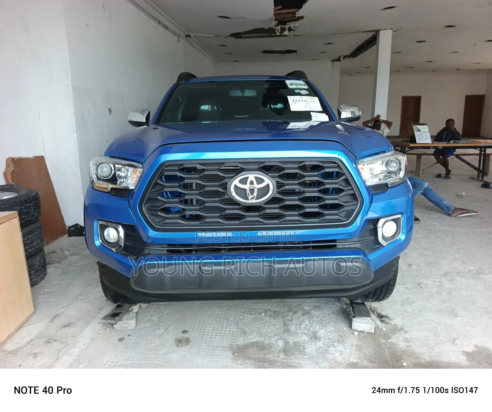 Toyota Tacoma 2018 Blue