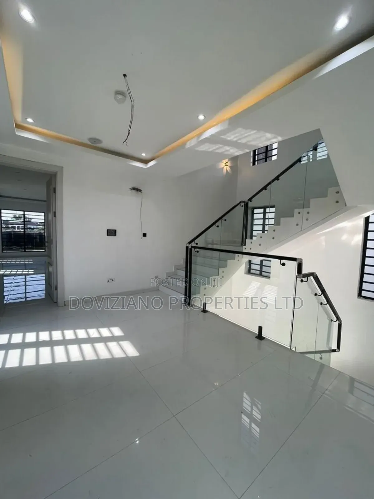 5bdrm Duplex in Ajah for sale
