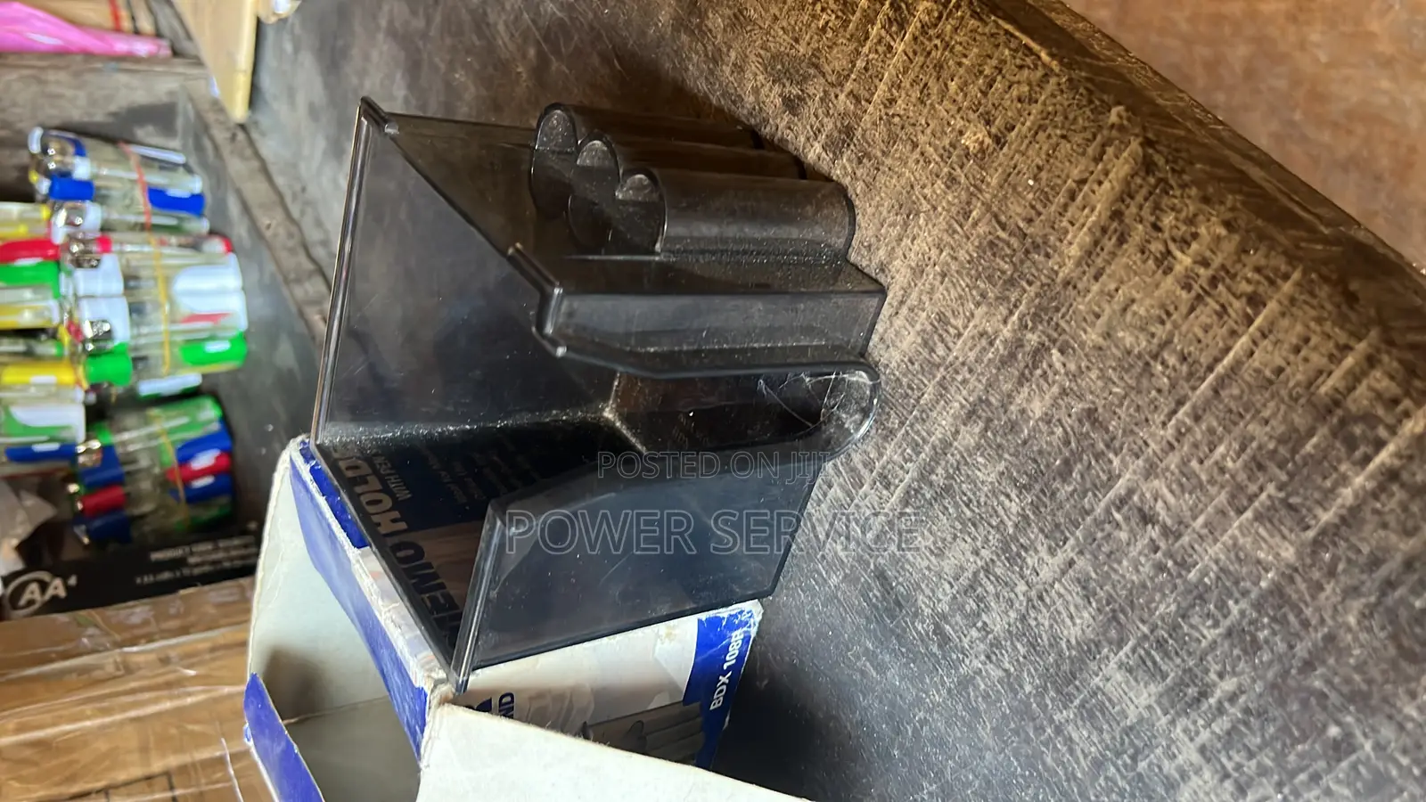 Memo Holder With Pen Stand