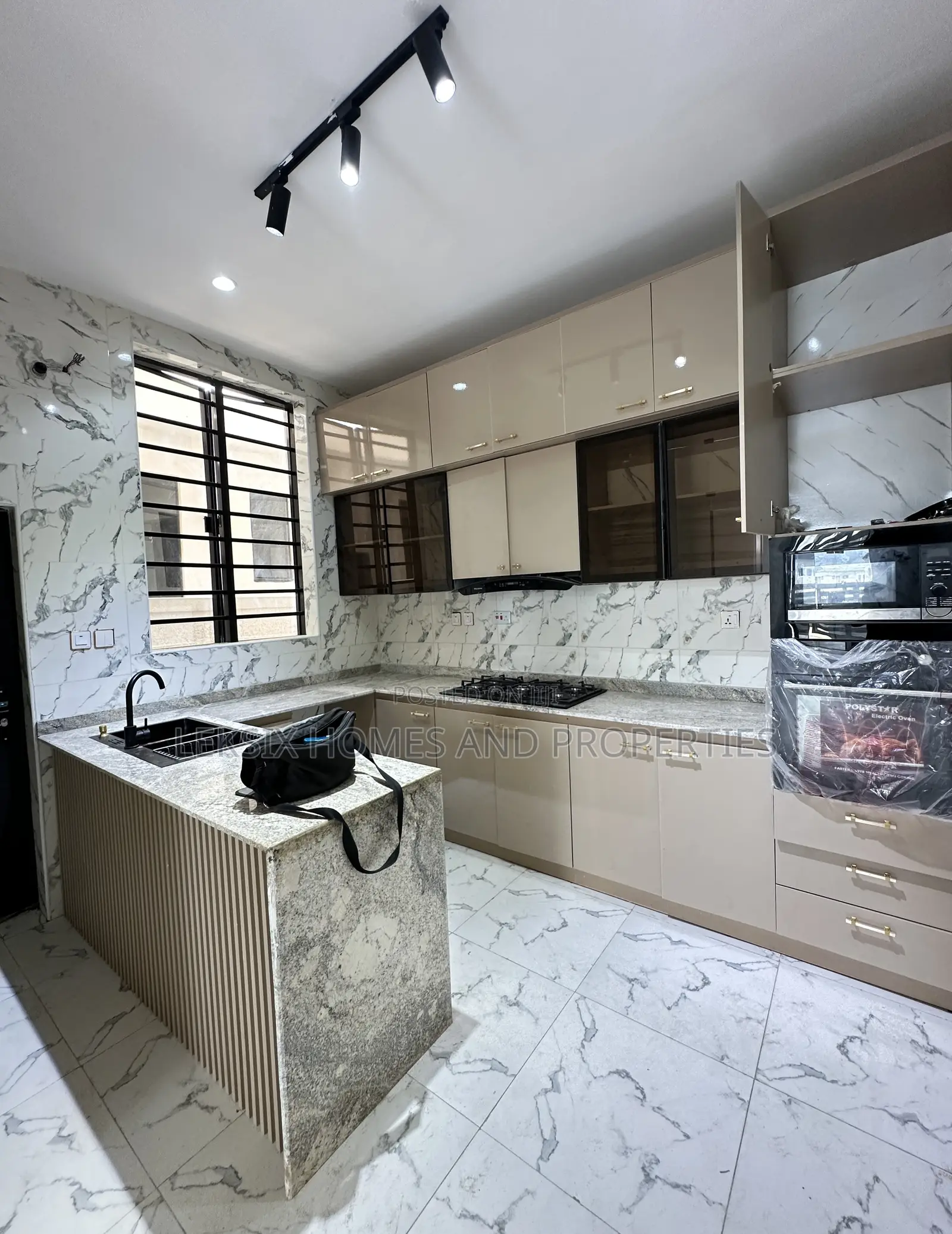 4bdrm Duplex in A Well Secured, Ikota for sale