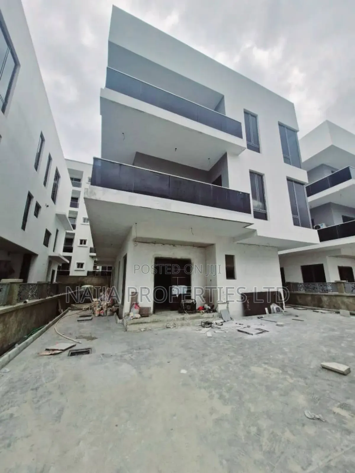 6bdrm Duplex in Old Ikoyi for sale