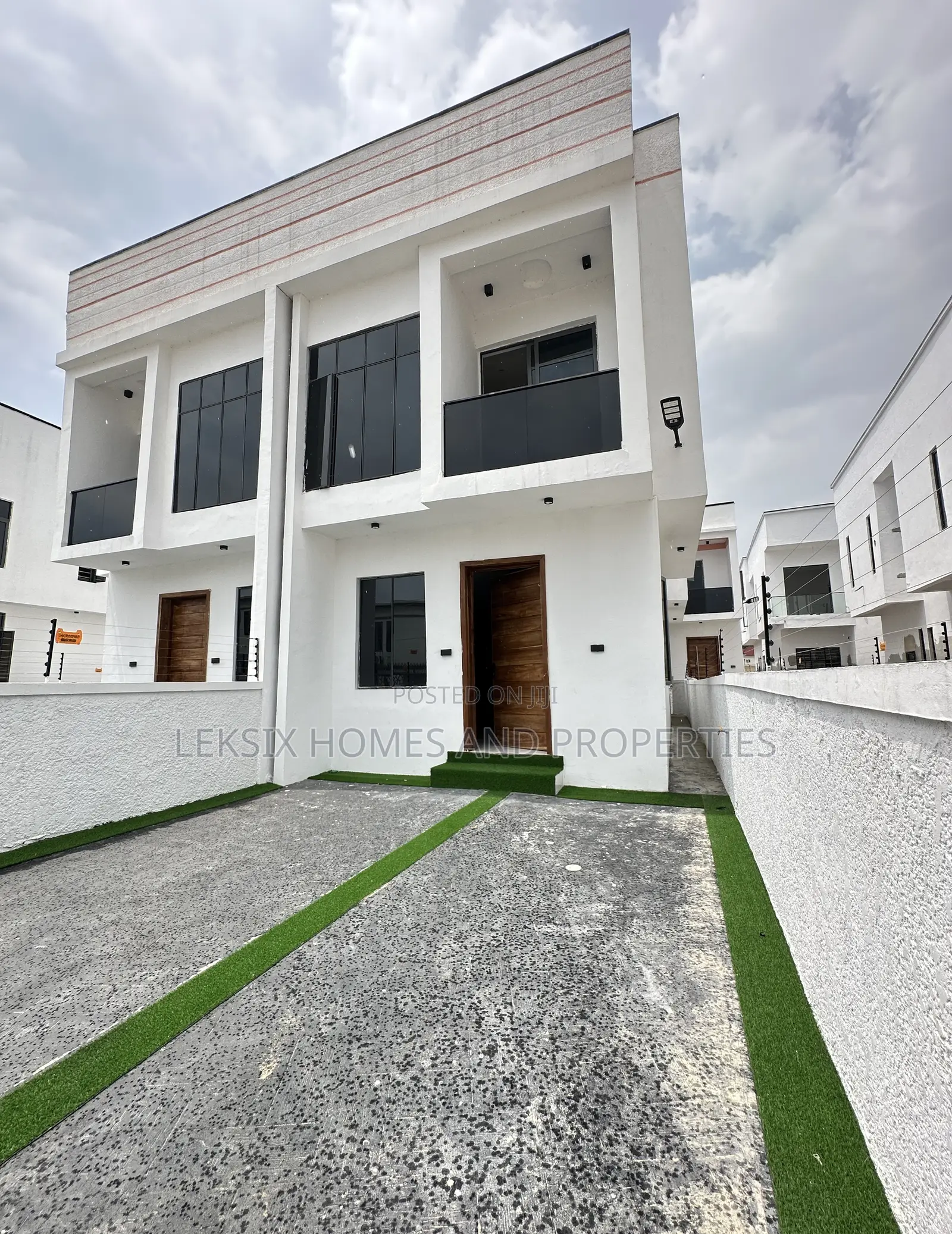 4bdrm Duplex in A Well Secured, Ikota for sale
