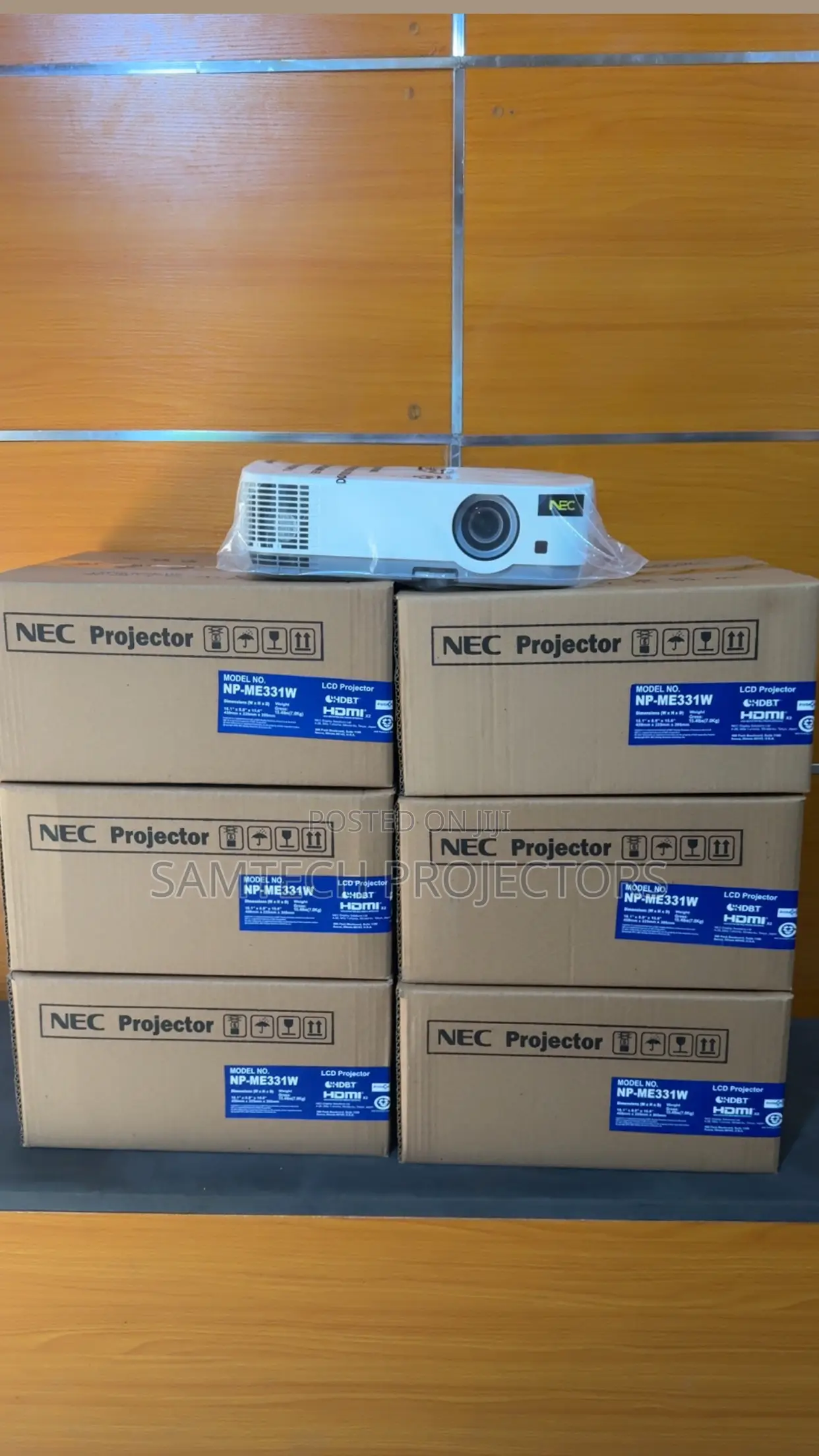 Nec Np-Me331w Wxga LCD Portable Projector