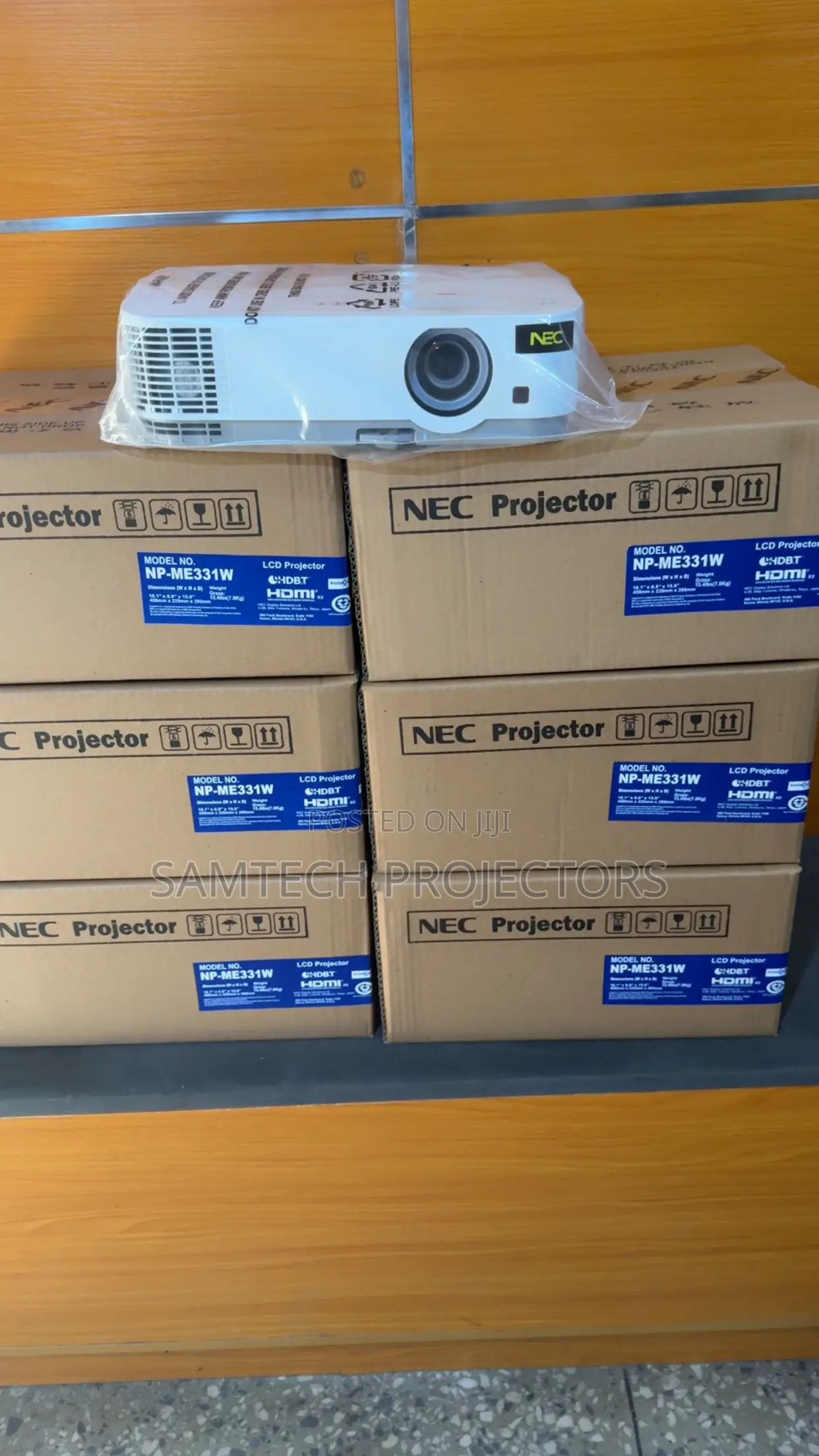 Nec Np-Me331w Wxga LCD Portable Projector