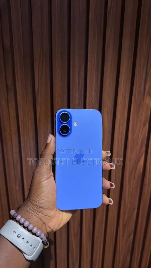 New Apple iPhone 16 256 GB Blue