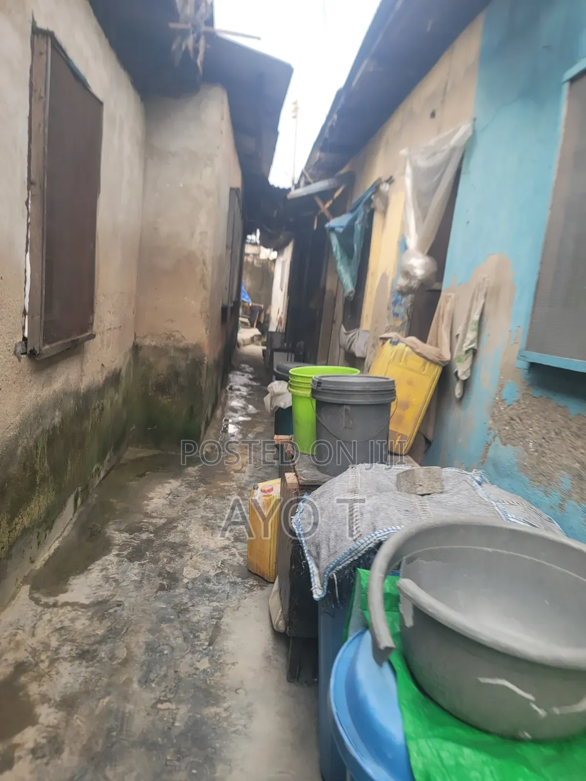 1bdrm Shared Apartment in Bariga, Shomolu for rent