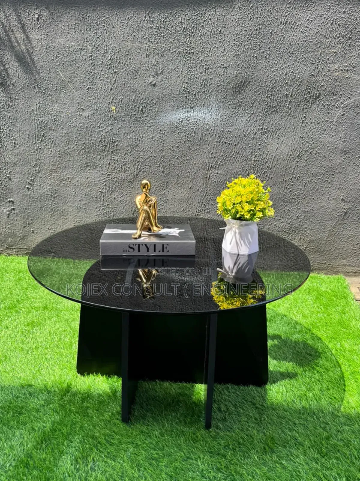 Velencia Glass Top Center Table
Minimalist Single Glass Table