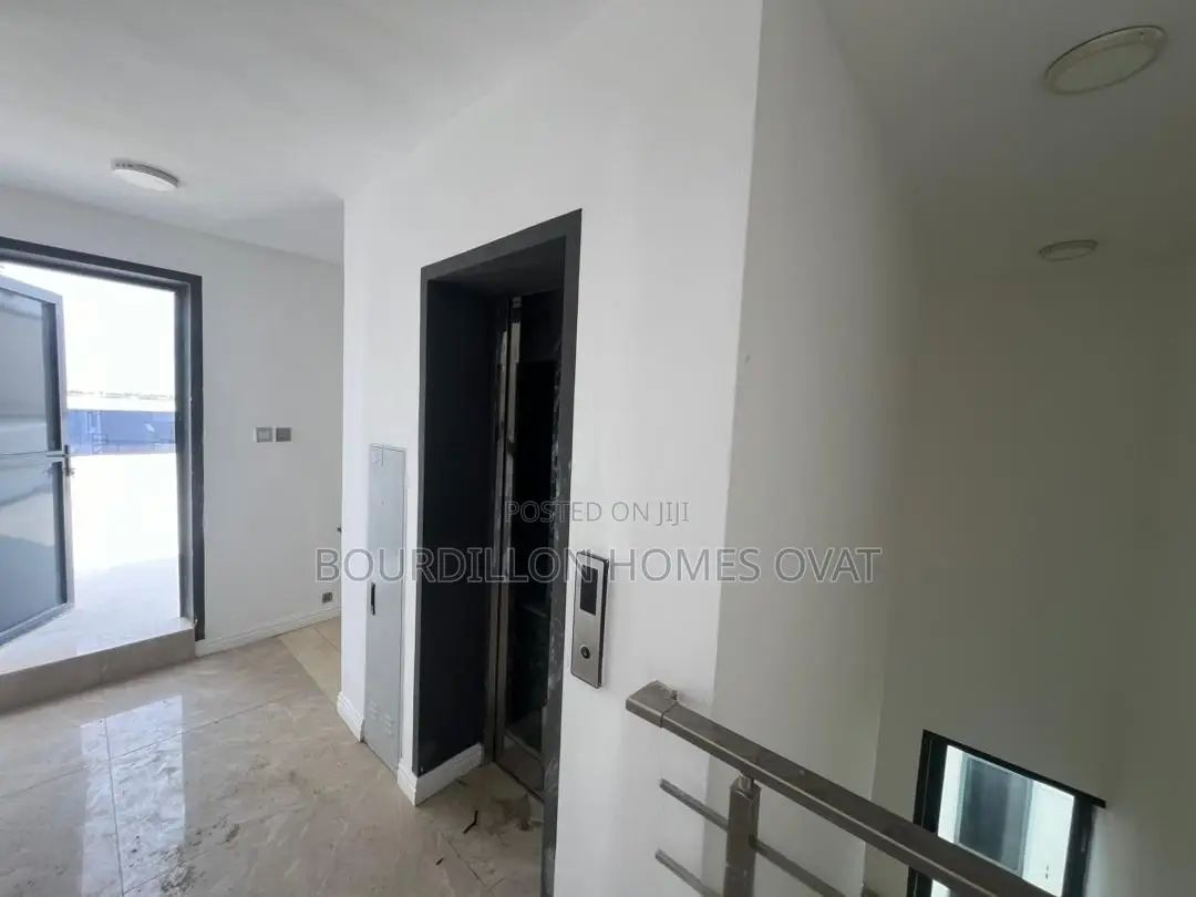 5bdrm Duplex in Banana Island, Ikoyi for sale