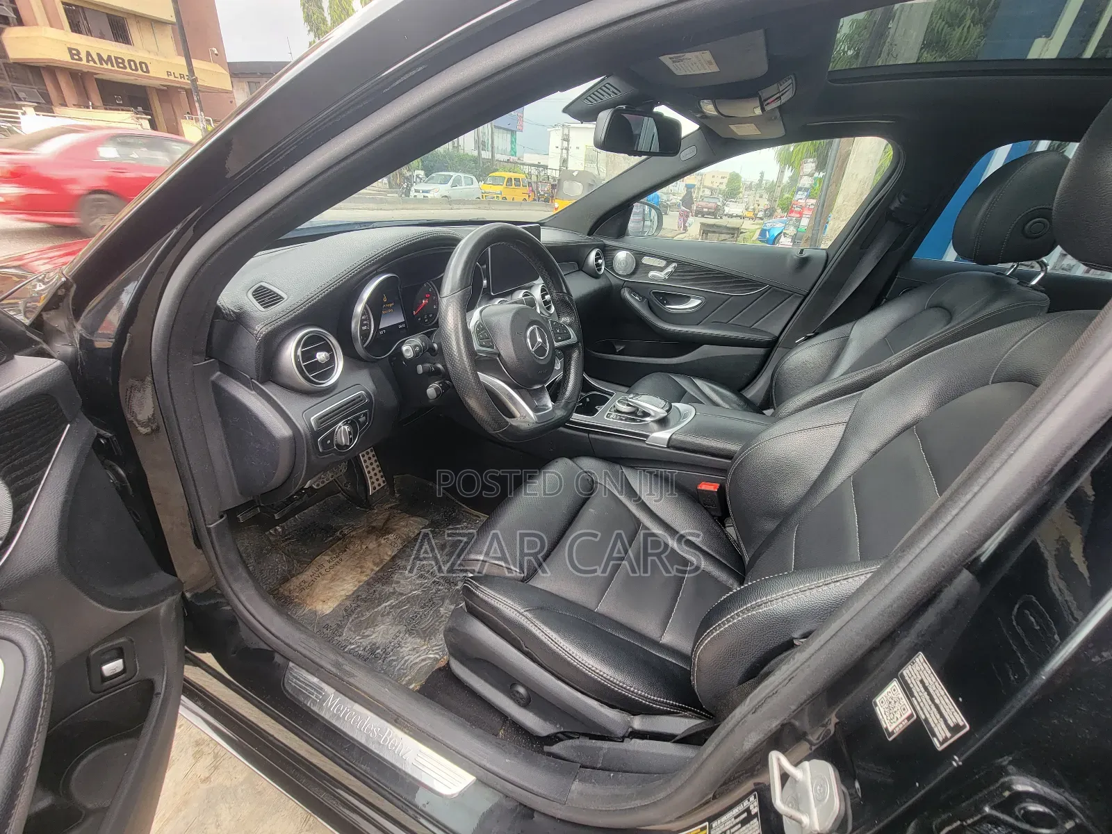 Mercedes-Benz C300 Luxury 4dr AWD 4Matic Sedan (2.0L 4cyl 7A) 2015