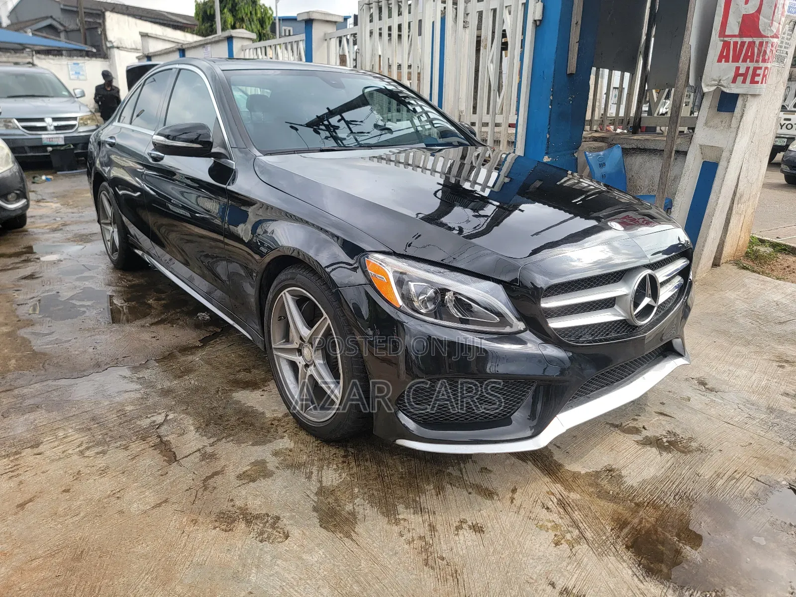 Mercedes-Benz C300 Luxury 4dr AWD 4Matic Sedan (2.0L 4cyl 7A) 2015