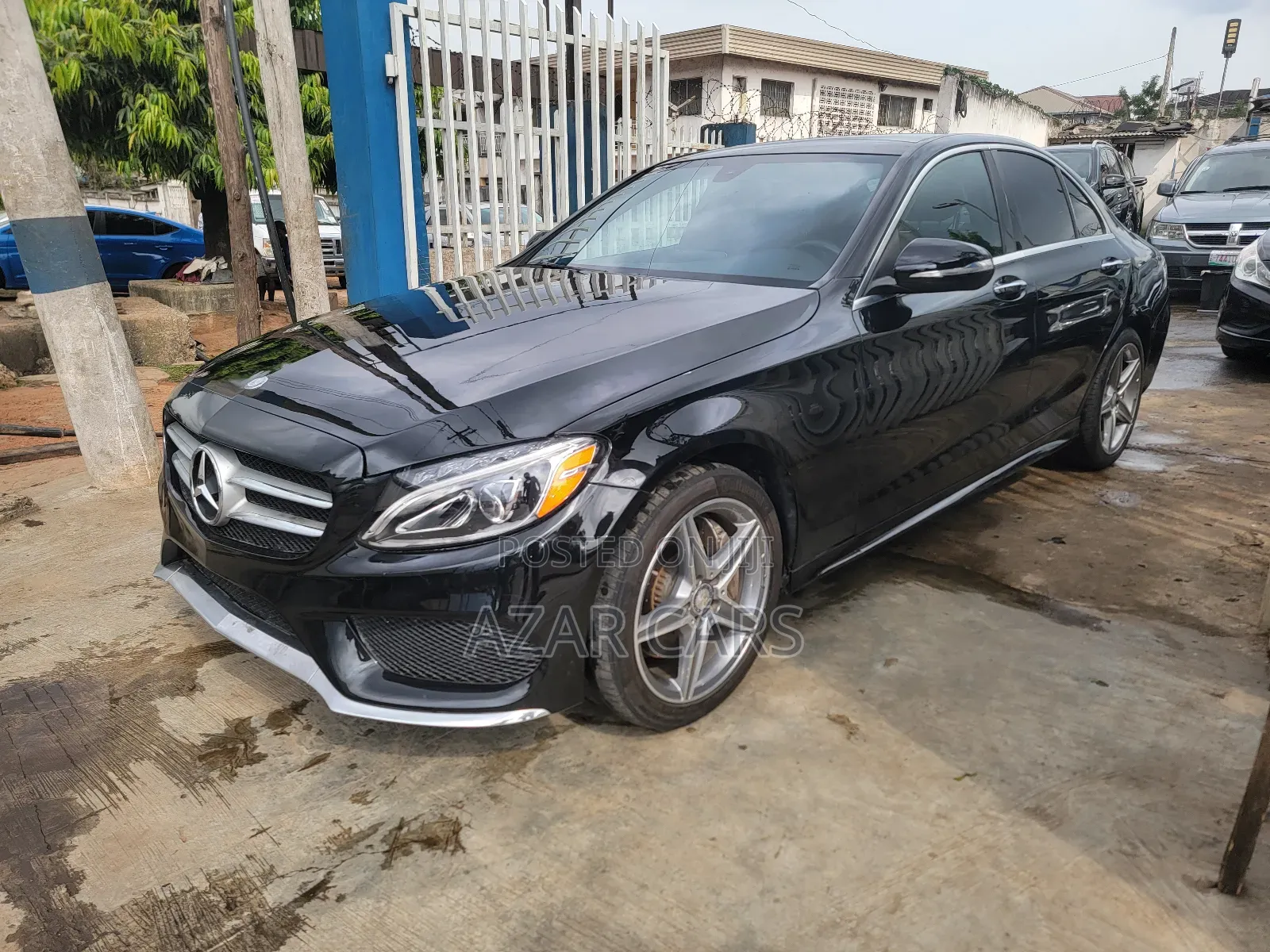 Mercedes-Benz C300 Luxury 4dr AWD 4Matic Sedan (2.0L 4cyl 7A) 2015