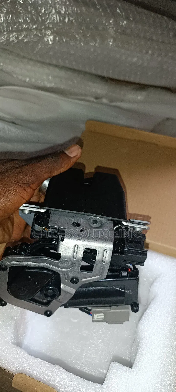 Booth Locker Catcher Ford Edge 2016 - 2020