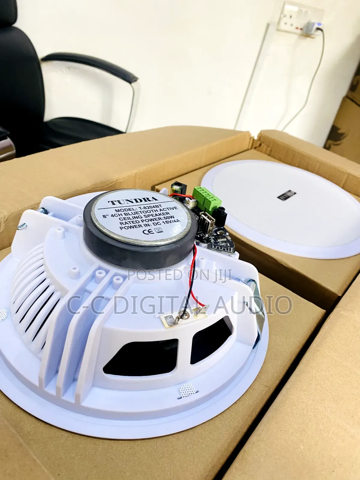 Tundra Two in One Bluetooth Pop Speaker