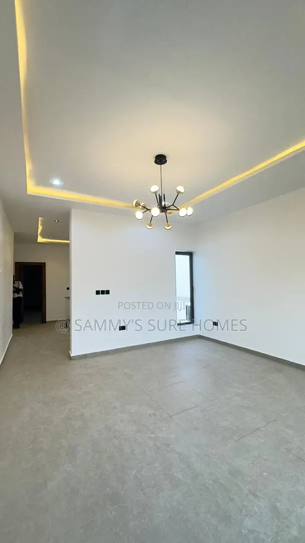 5bdrm Duplex in Jabi for rent