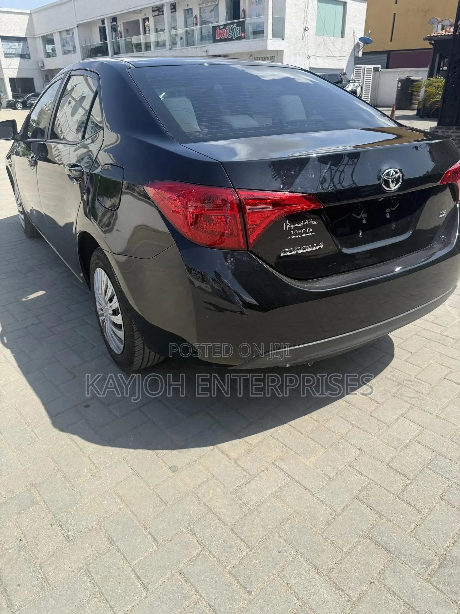 Toyota Corolla LE 4dr Sedan (1.8L 4cyl CVT) 2015 Black