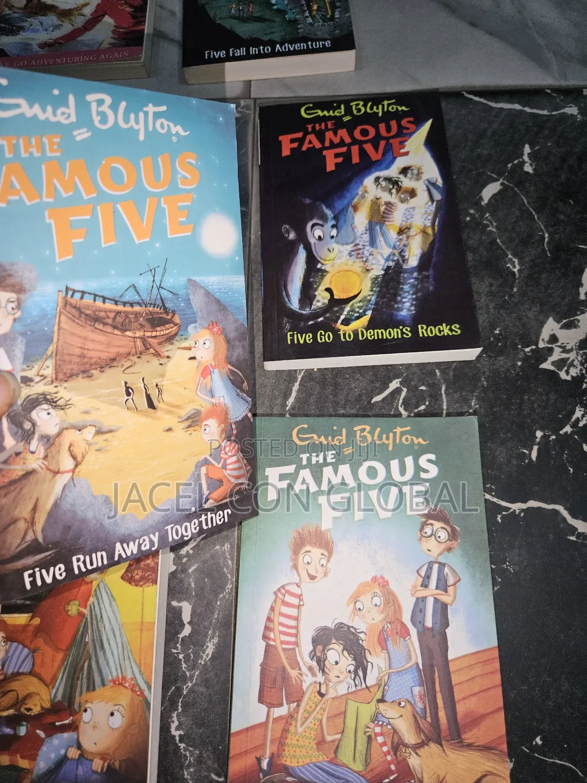 Famous Five Storybook by Enid Blyton [ for 9 Years and Above ]