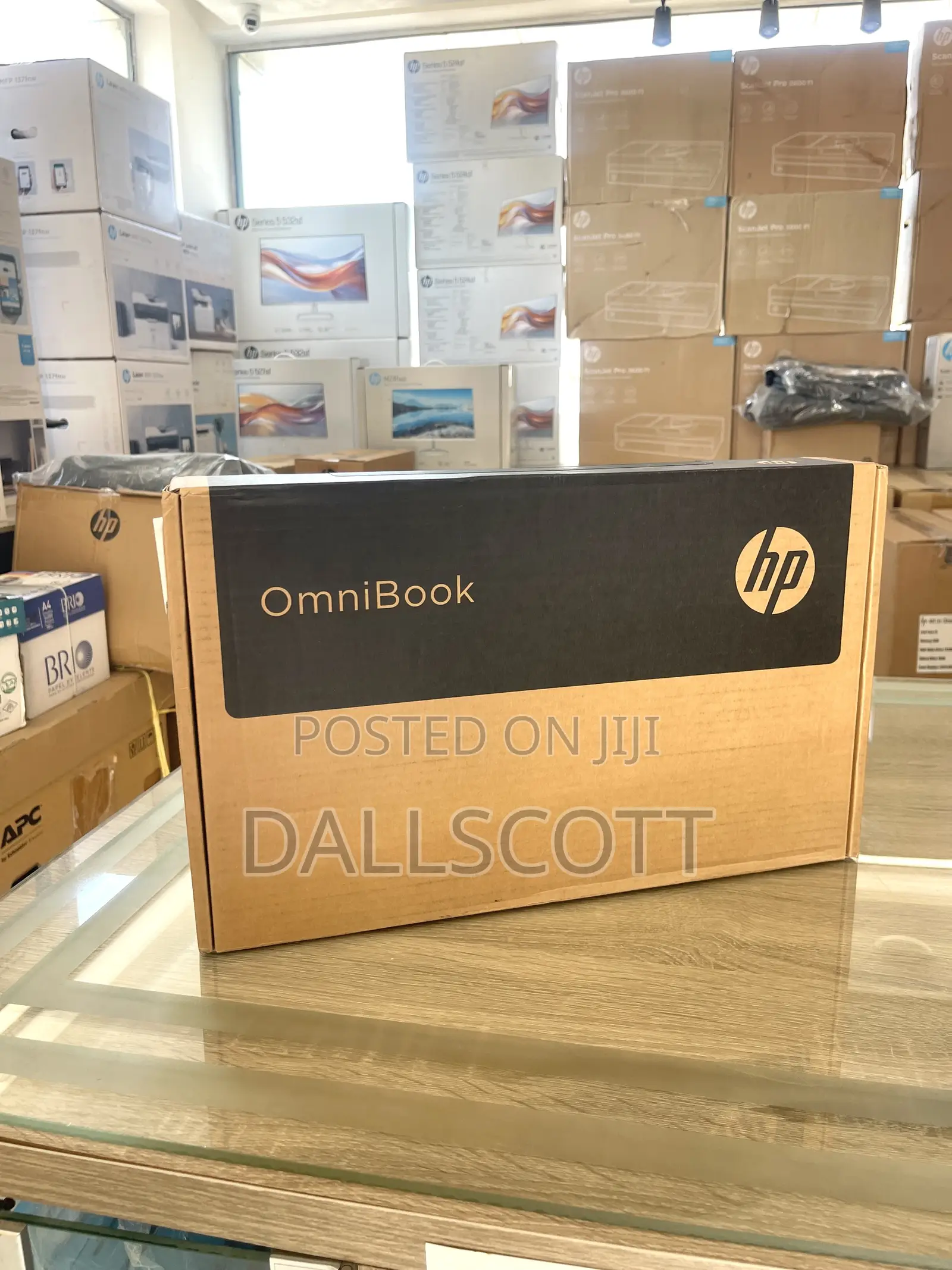 New Laptop HP OmniBook 5 14" 16GB Intel Core i7 SSD 512GB