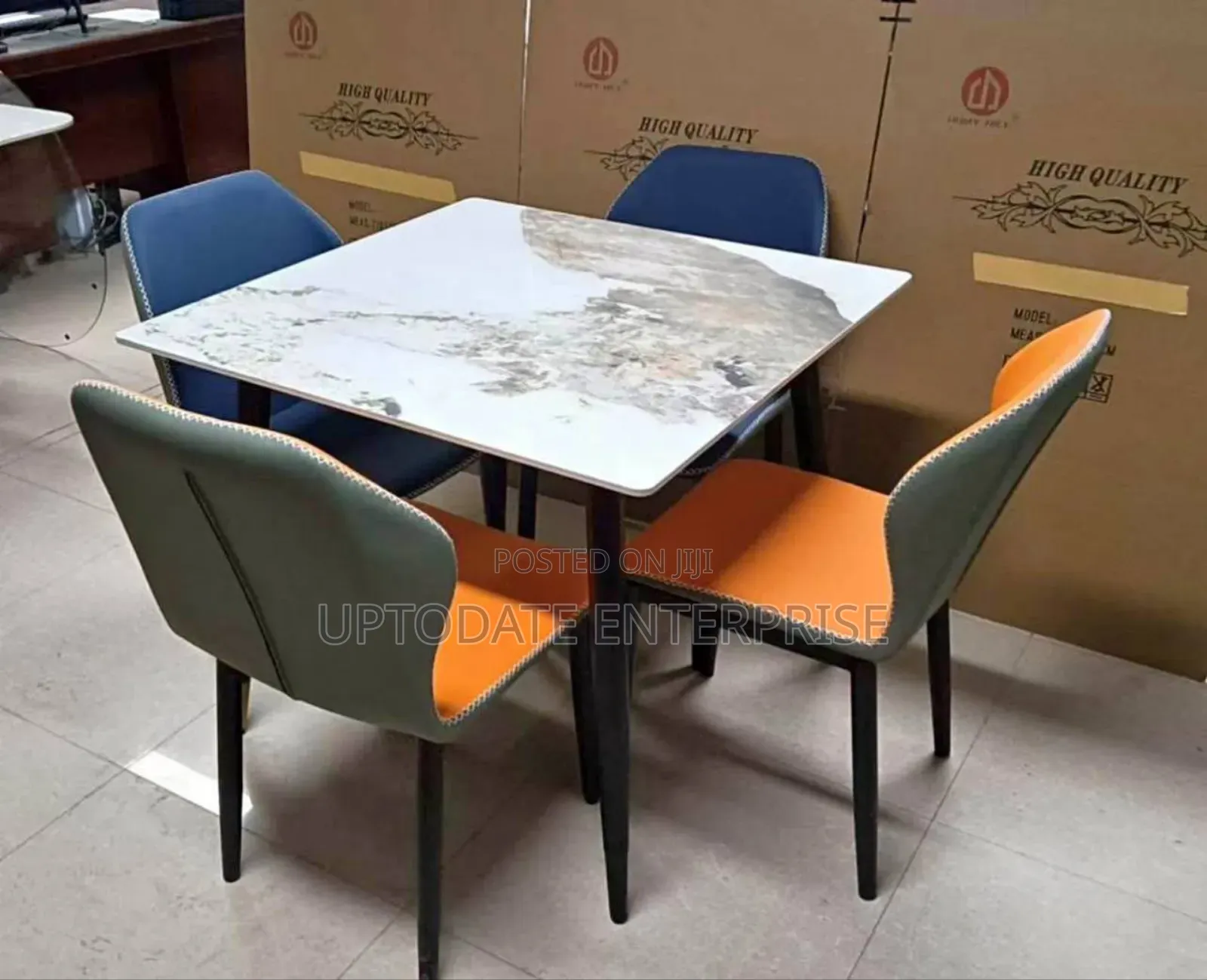 4 Seater Dining Table for Apartments