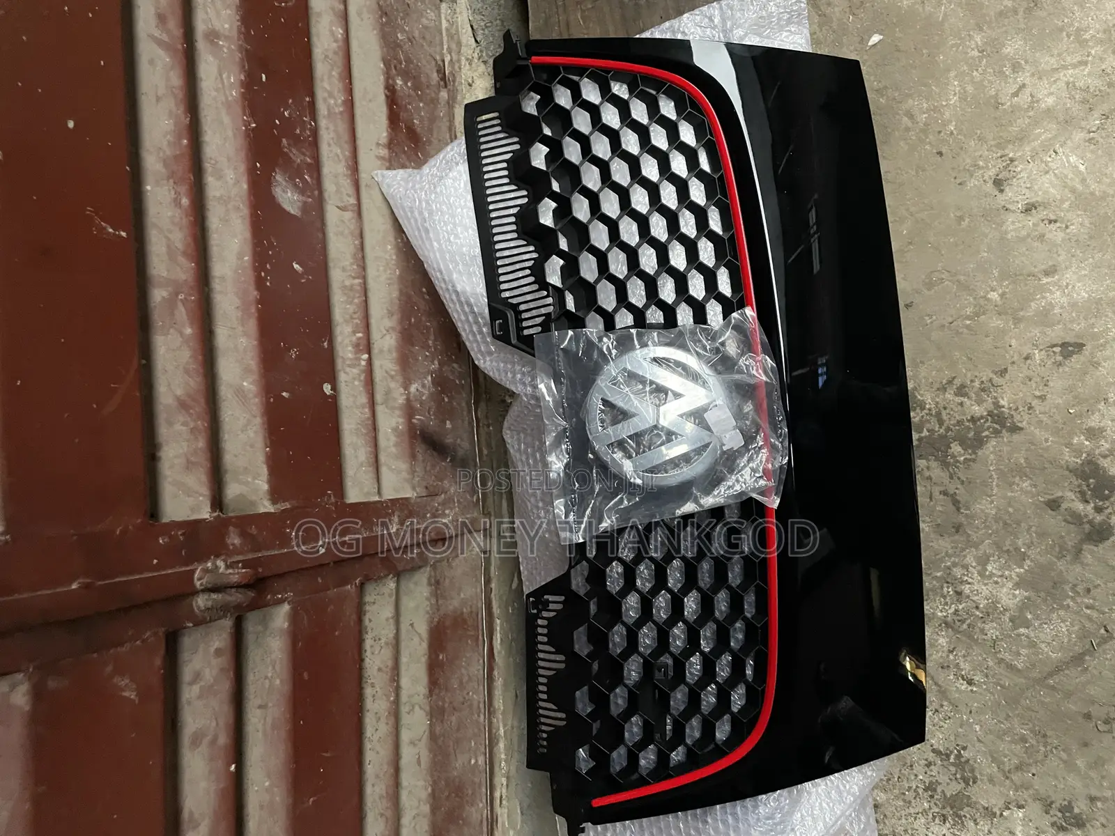 Front Grill Volkswagen Jetta 5 Gti 2008