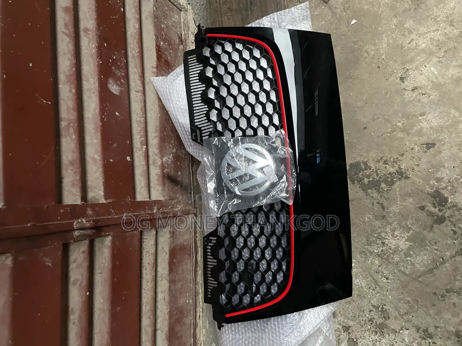 Front Grill Volkswagen Jetta 5 Gti 2008
