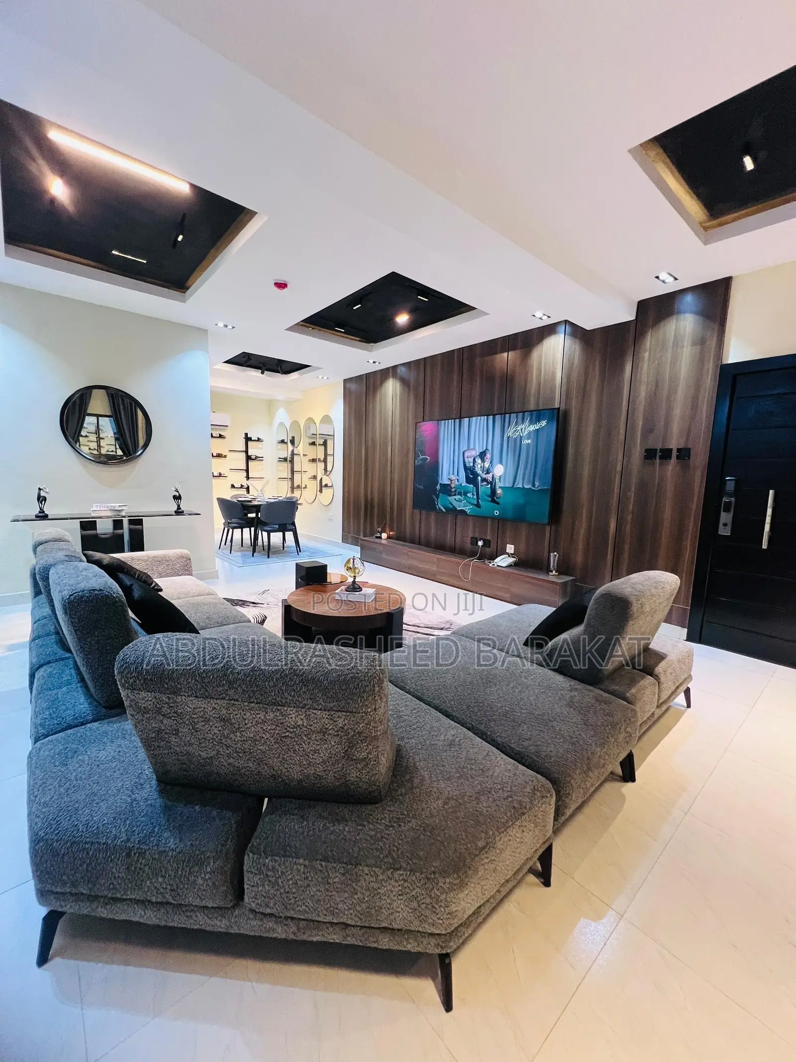 Luxury 2 Bedroom Apartment With Cinema Tabble Tennis Snooker Pool