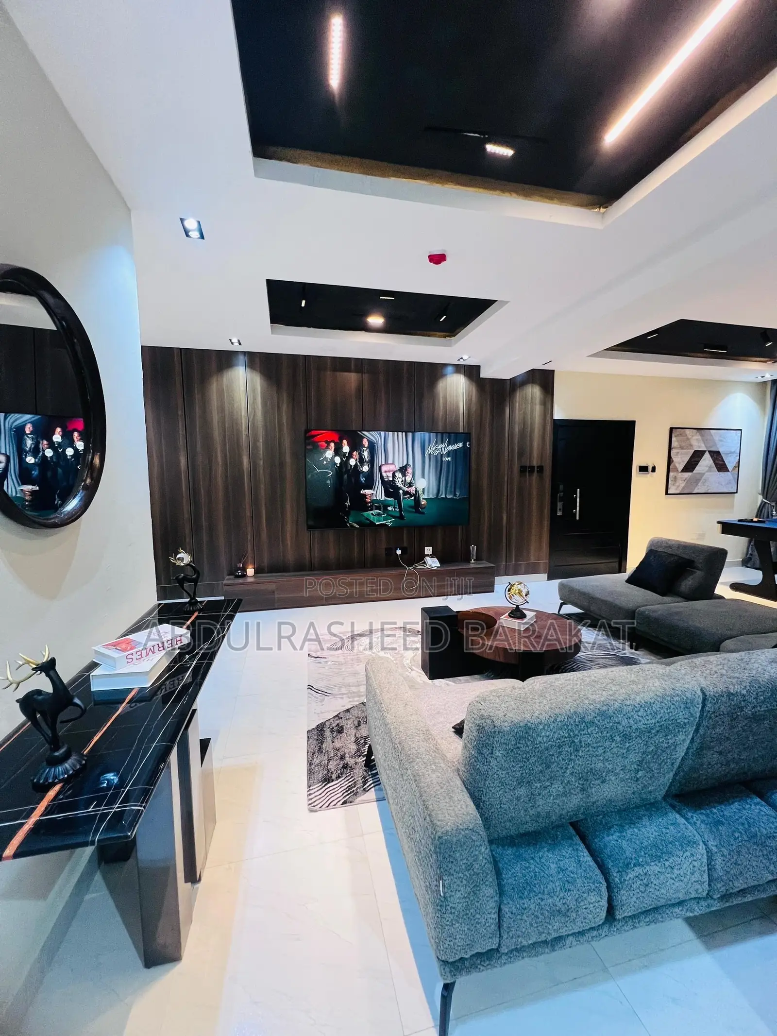 Luxury 2 Bedroom Apartment With Cinema Tabble Tennis Snooker Pool