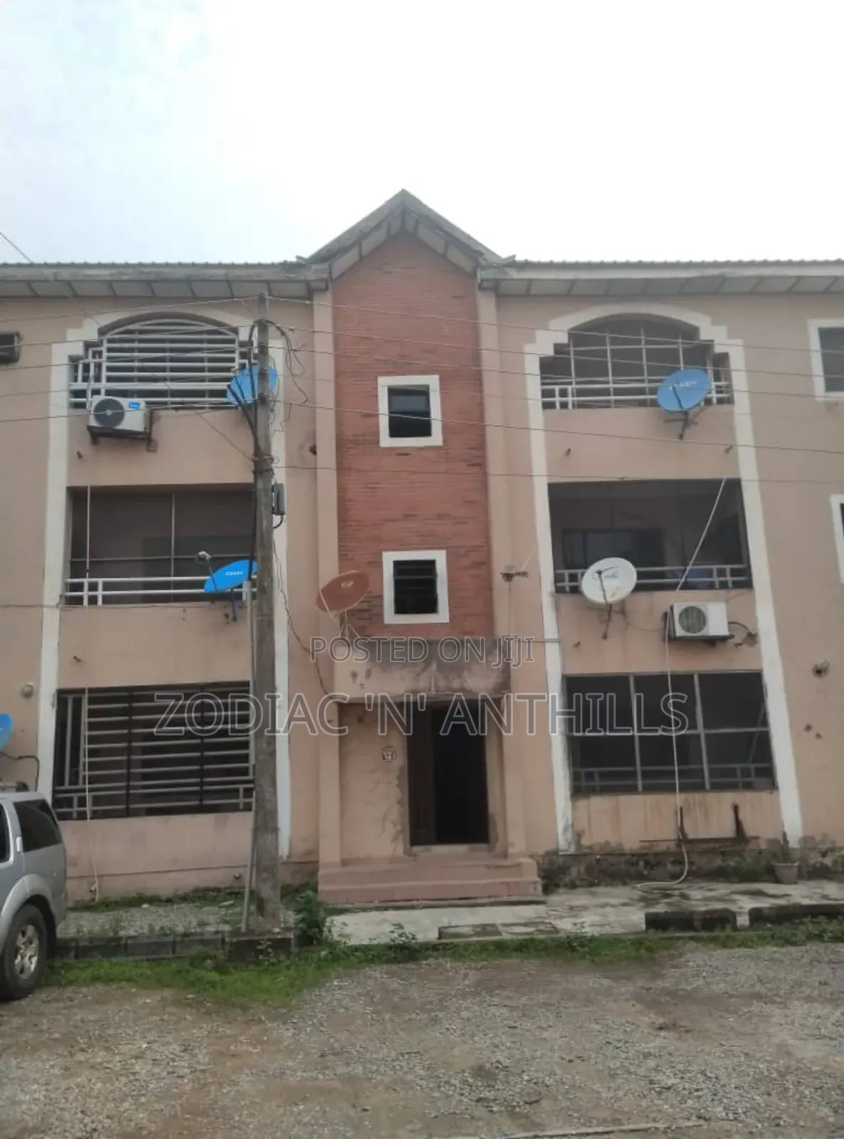 3bdrm Block of Flats in Sunshine Estate Oko for sale