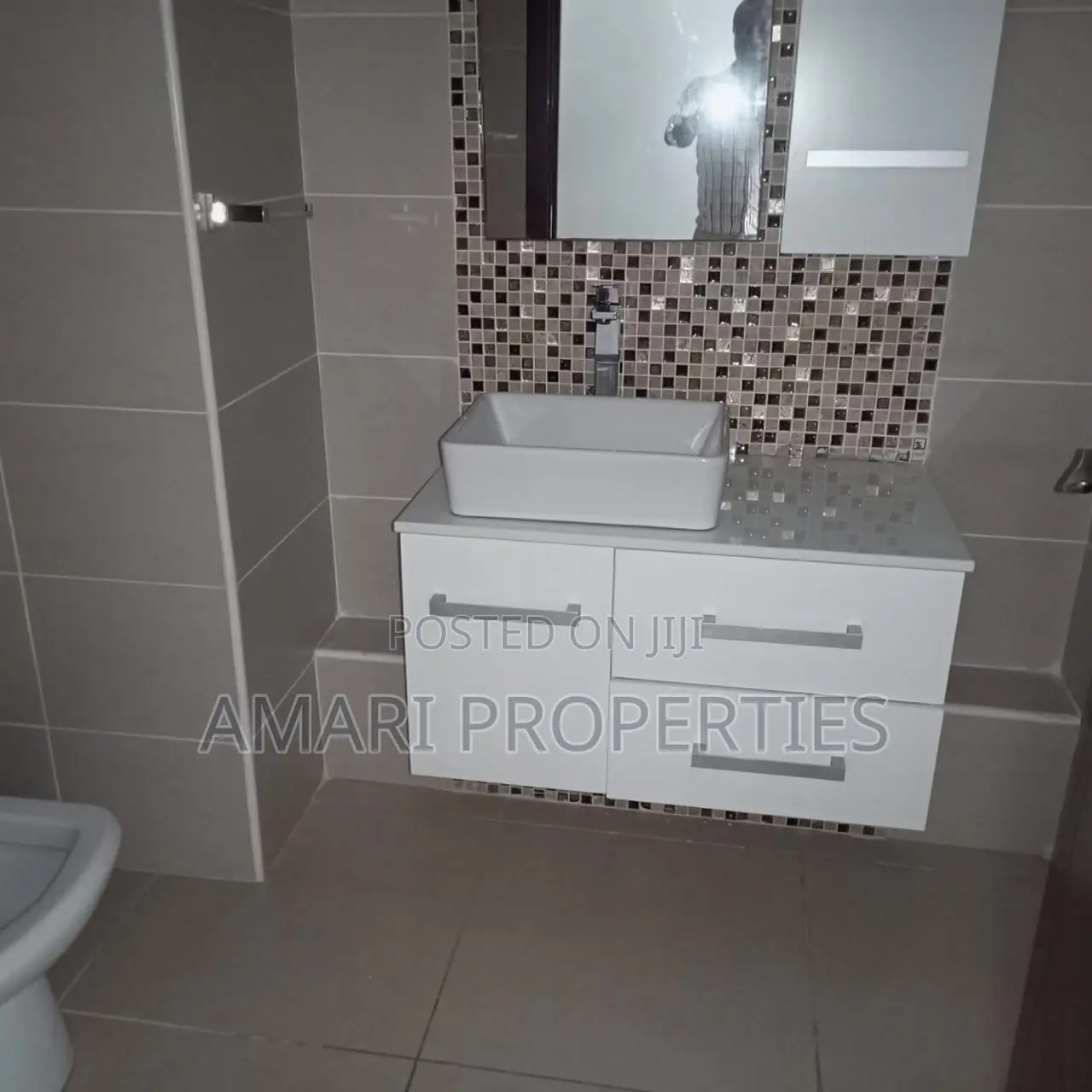 Furnished 3bdrm Block of Flats in Off Boudillon Road, for rent