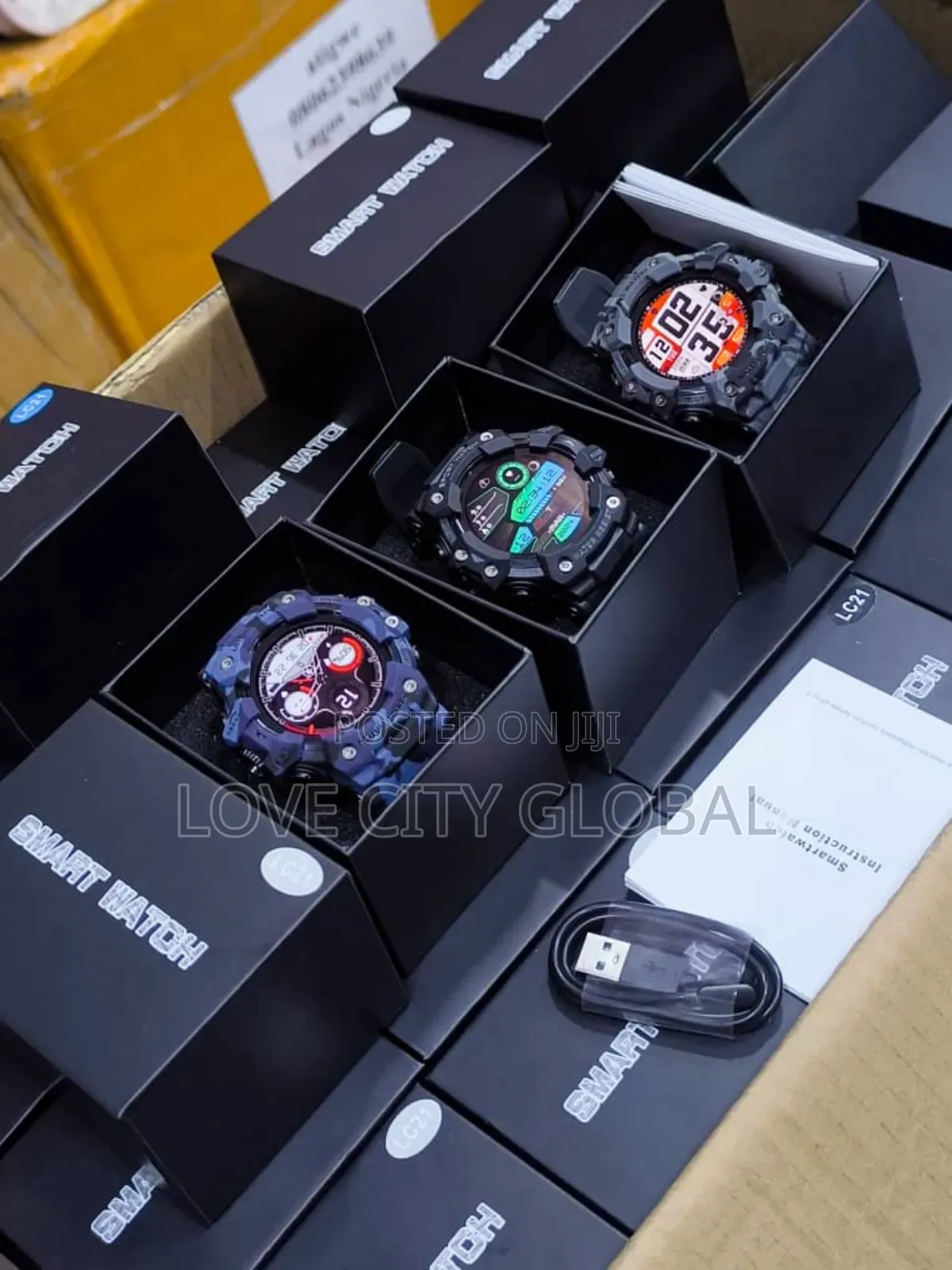 Lc21 Round Touchscreen Smart Watch Flashlight Bt Call Waterproof Sport