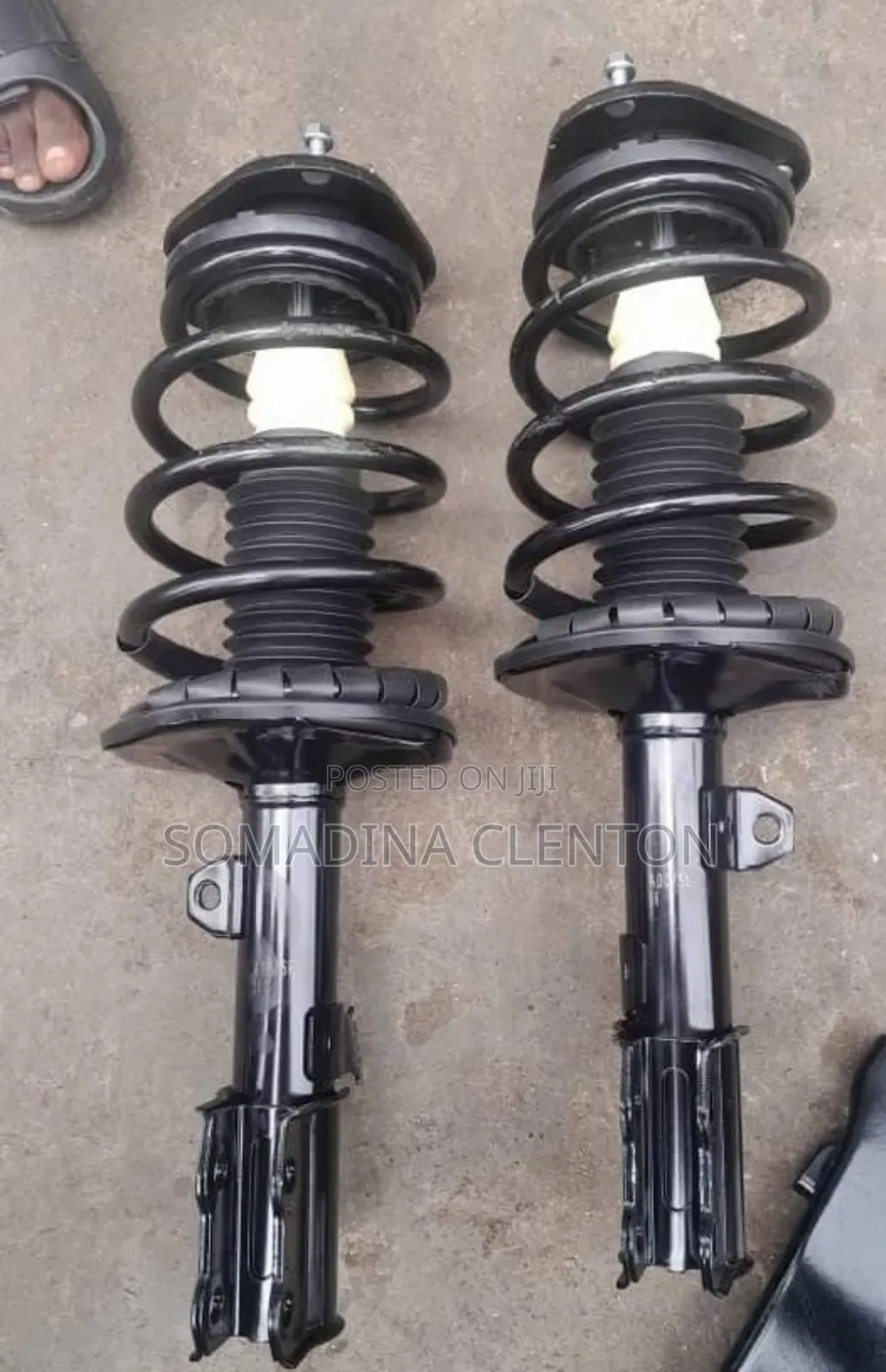 Complete Front Shock Absorber Toyota Corolla 2006