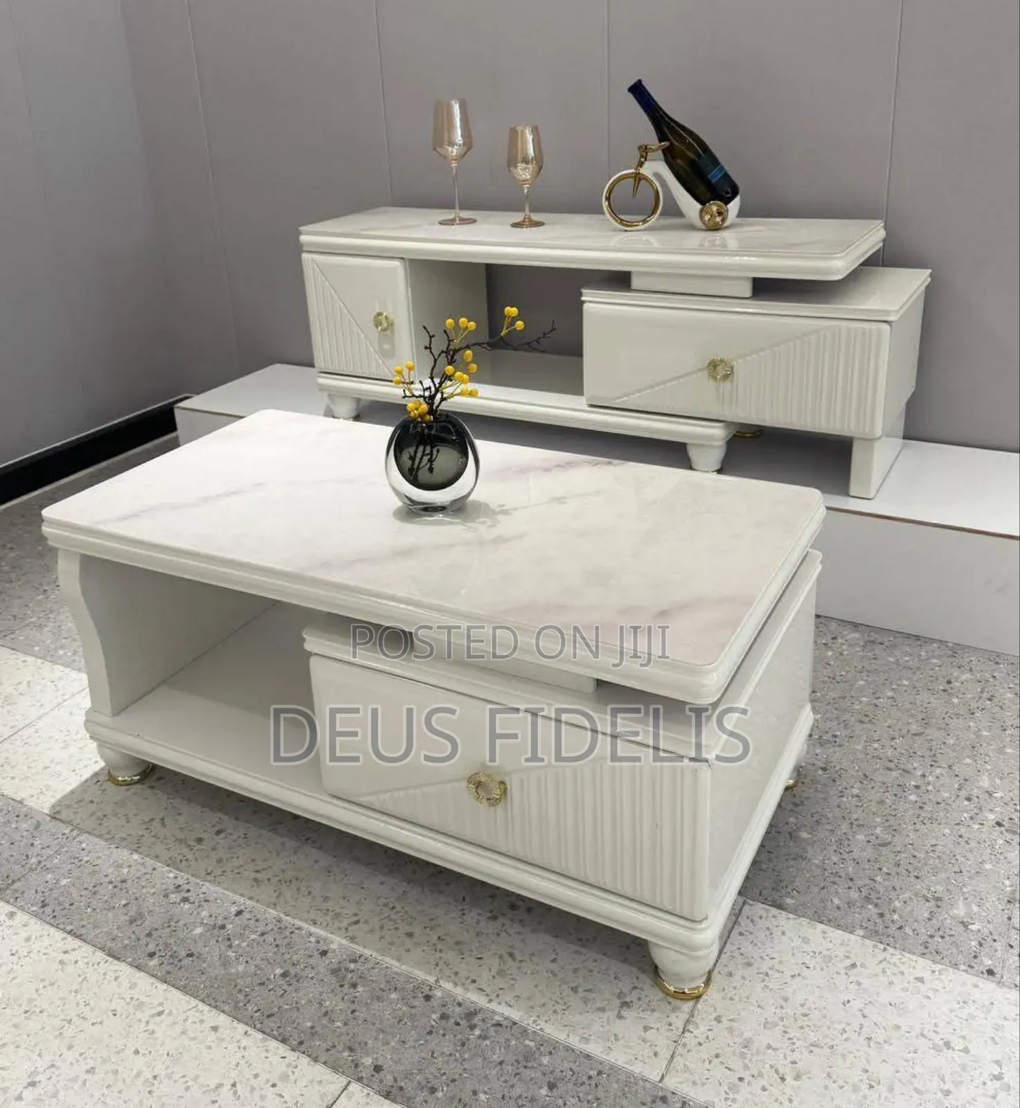 Tv Stand and Centre Table With Adjustable Drawer