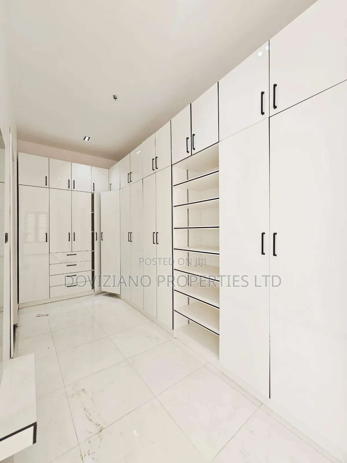 5bdrm Duplex in Ajah for sale