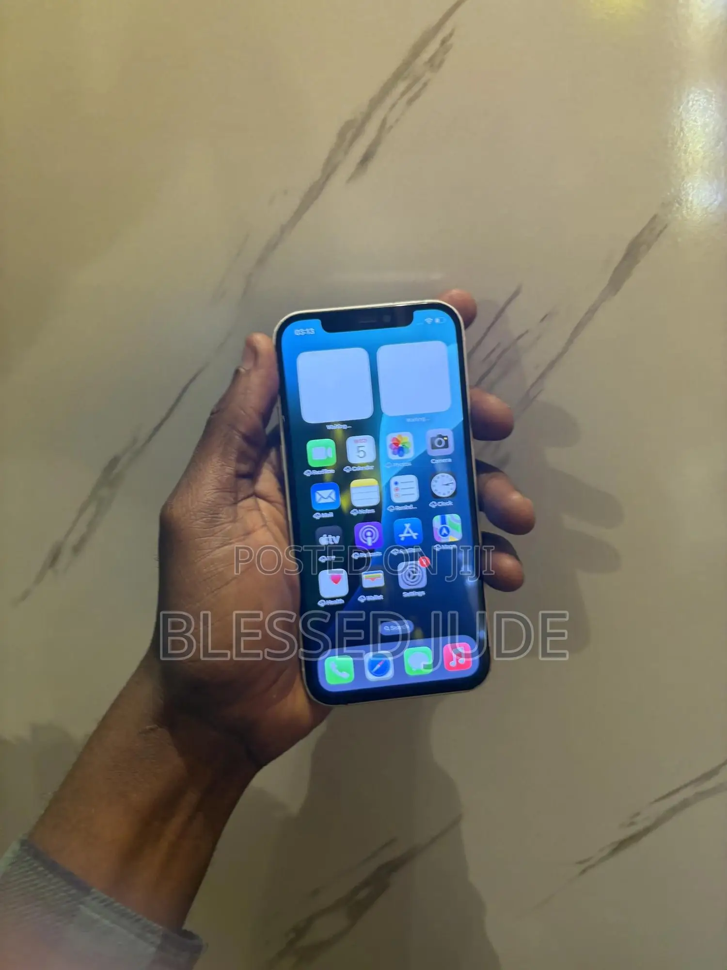 Apple iPhone 12 64 GB