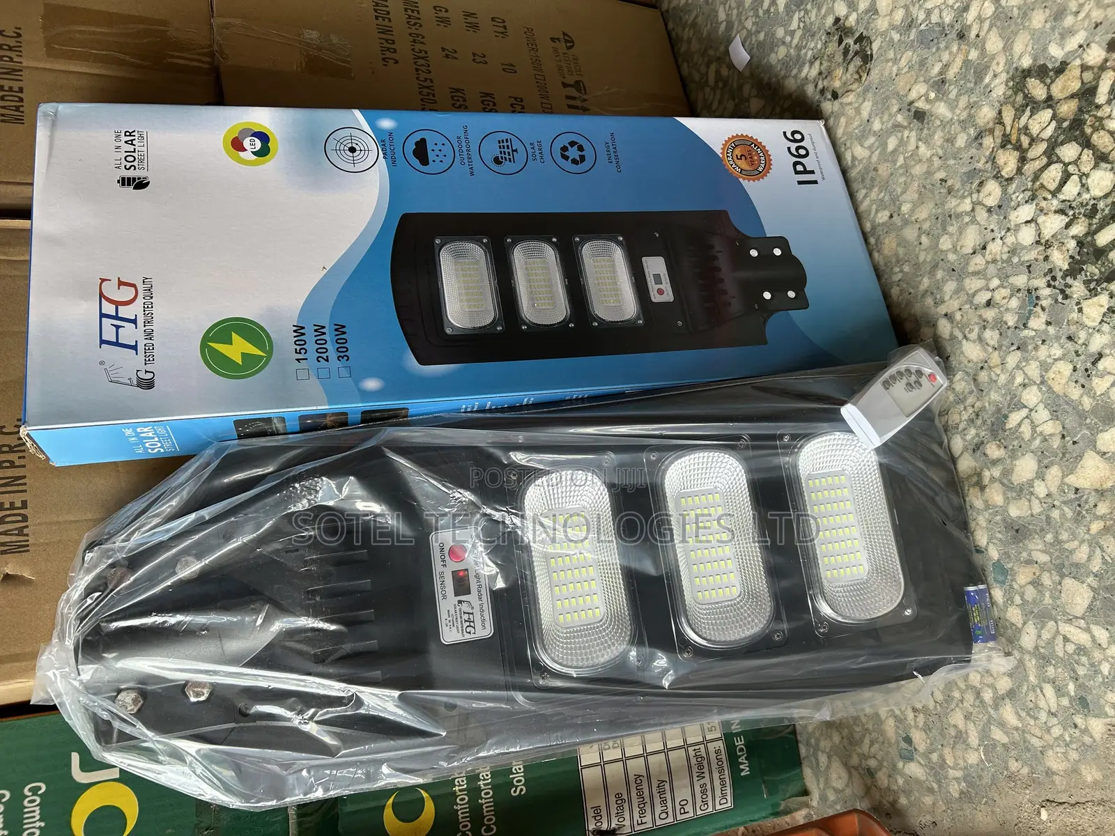 300w All in One Solar Street Light Outdoor Lamp With Sensor + Remote