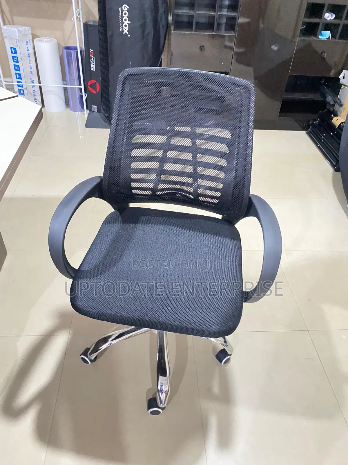 Swivel Office Chair With Wheels