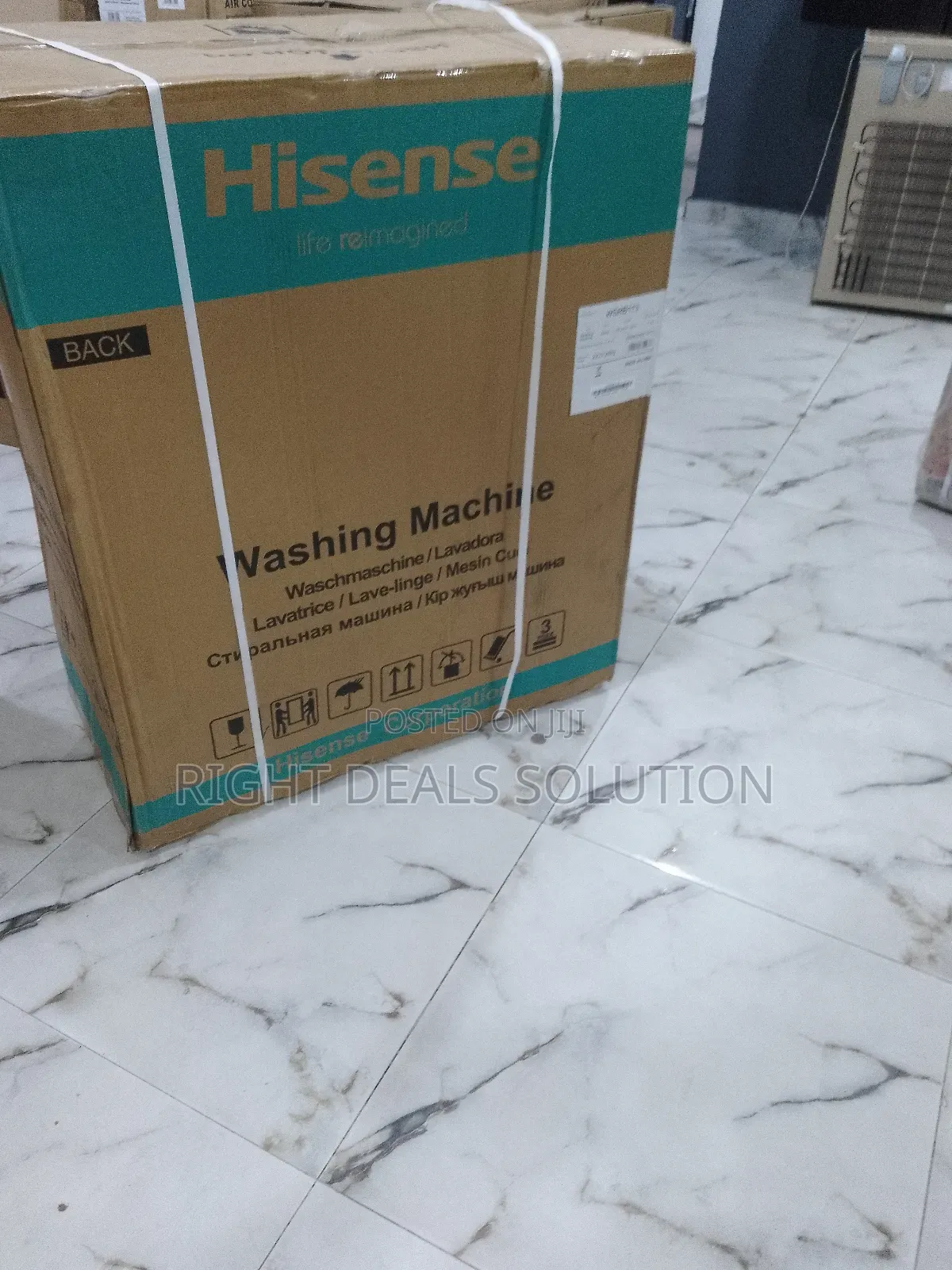 Load Up and Relax: The Hisense 11kg Twin Tub Laundry Hero