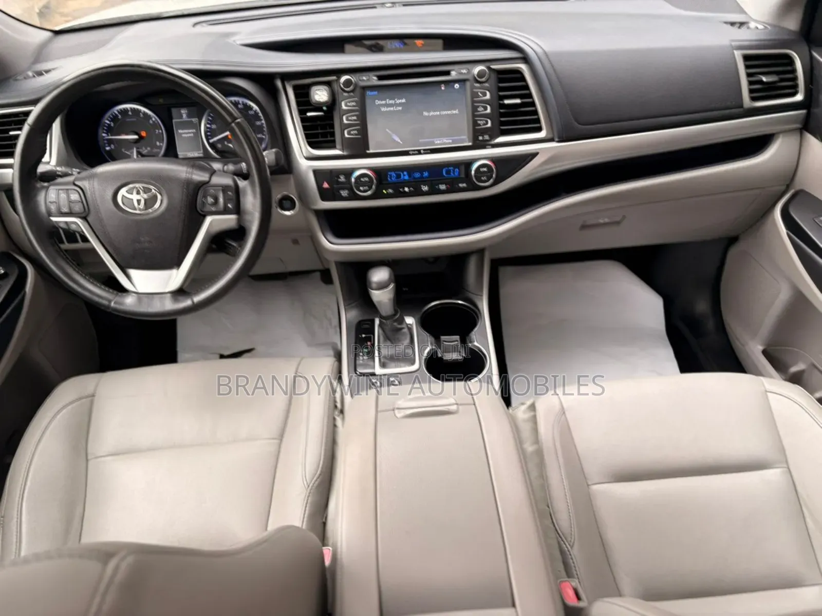 Toyota Highlander XLE 4dr SUV (3.5L 6cyl 6A) 2015 Off white
