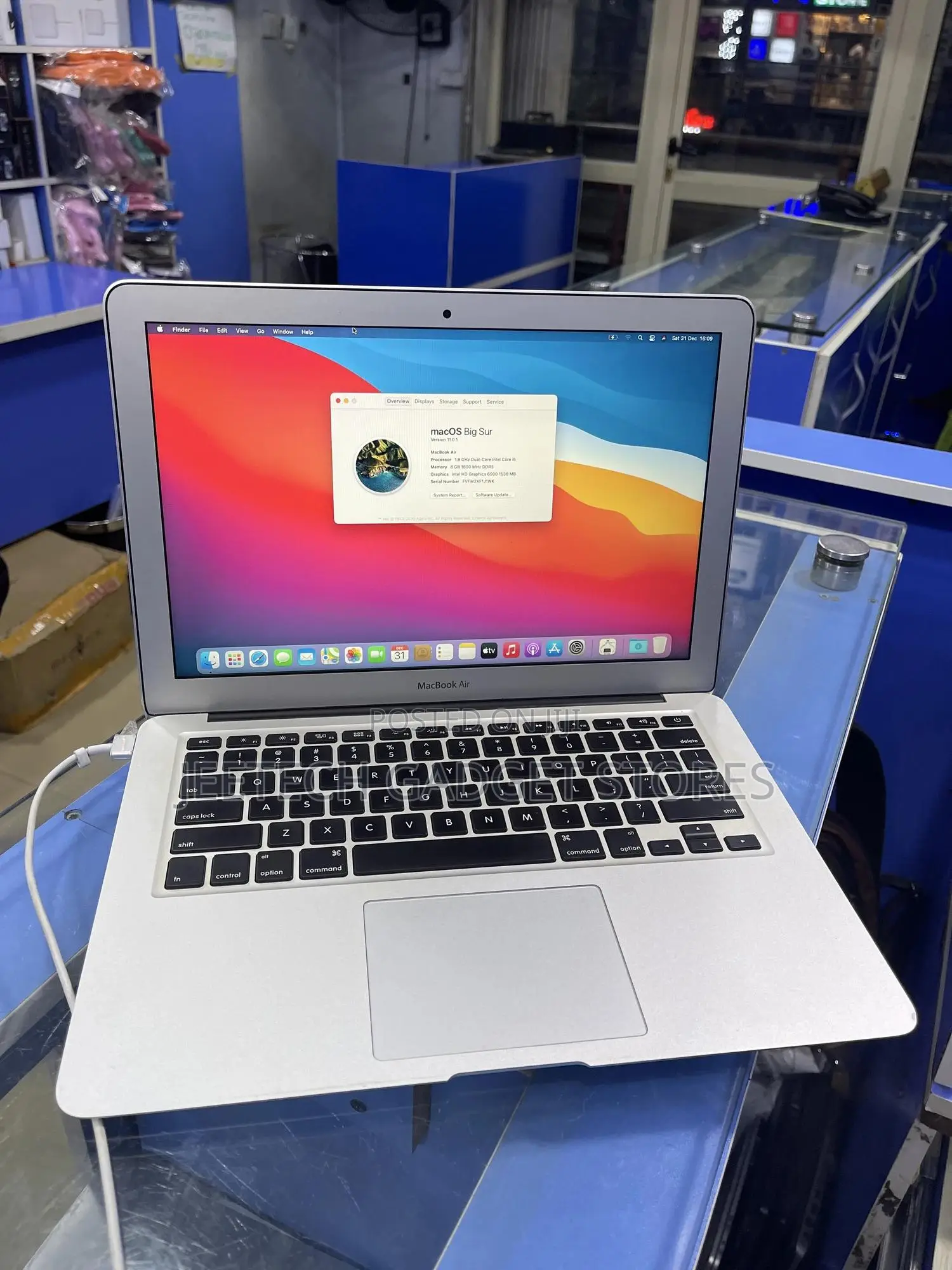 Laptop Apple MacBook Air 2017 8GB Intel Core i5 SSD 256GB