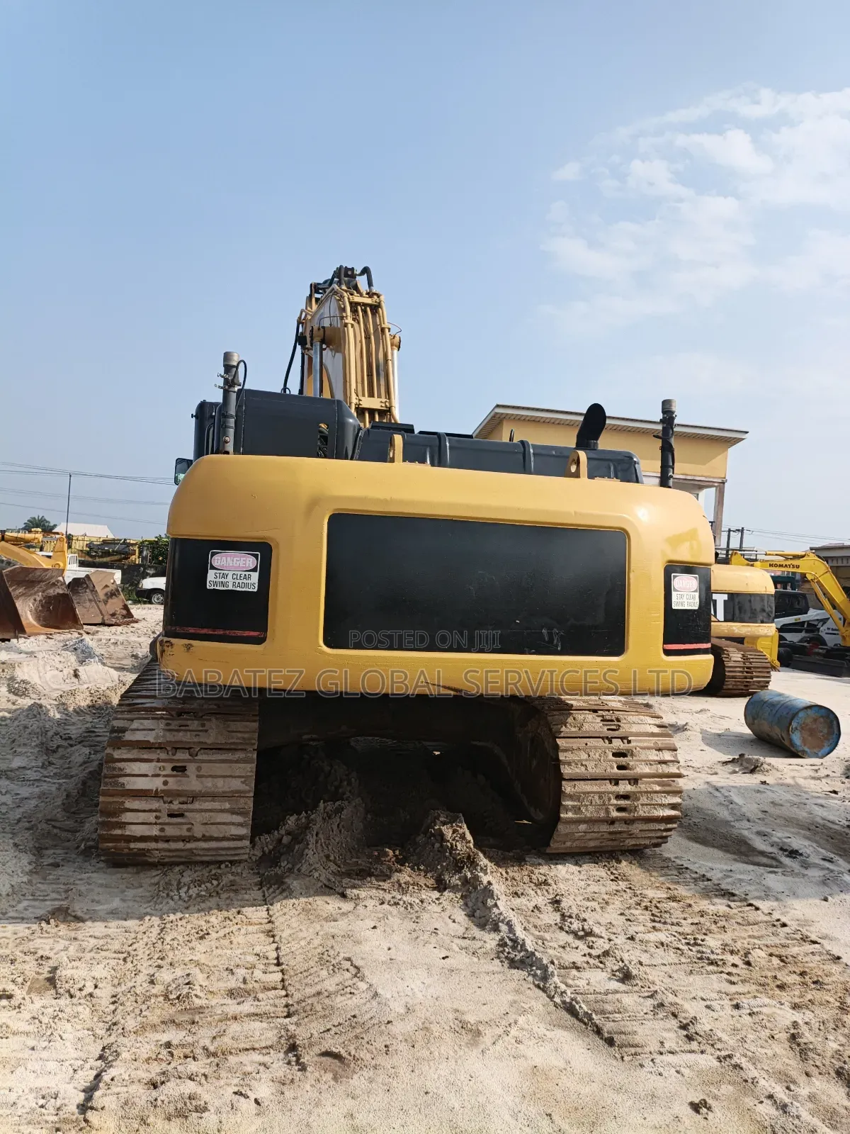 330 D Escavator