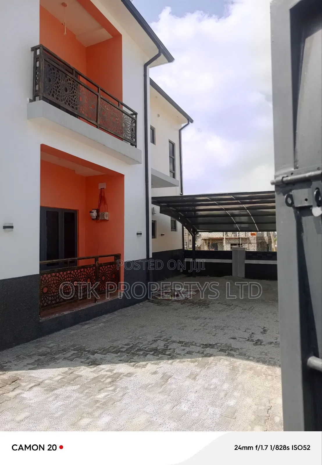 4bdrm Duplex in Dantata Estate, for sale
