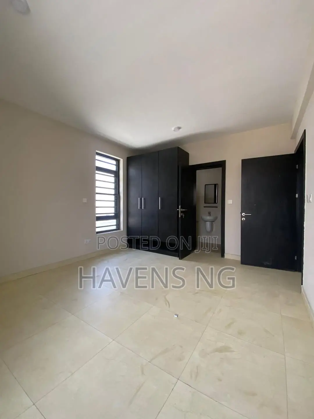 2bdrm Apartment in Osapa london for sale