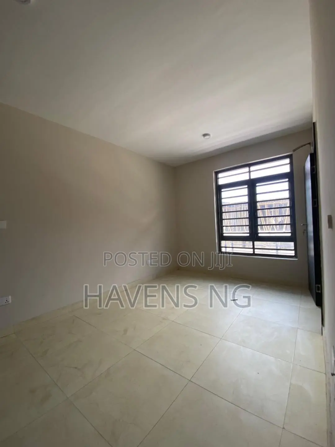2bdrm Apartment in Osapa london for sale