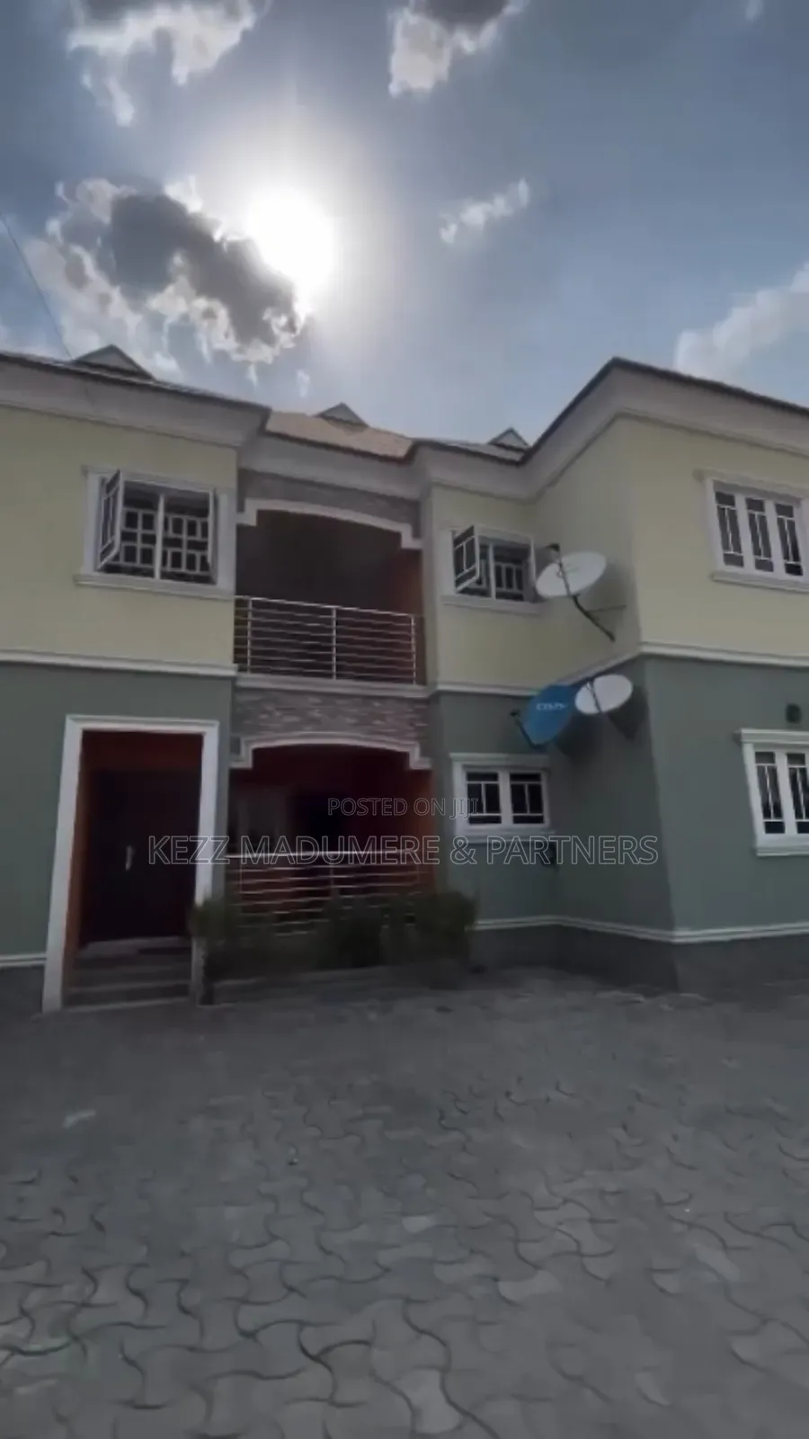 3bdrm Block of Flats in Shell Cooperative, Port-Harcourt for sale