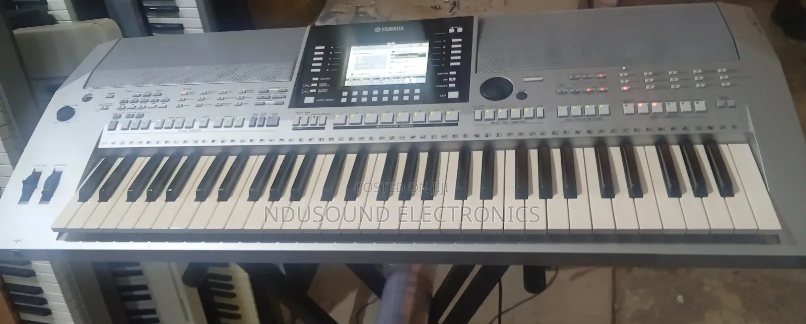 London Used Yamaha PSR S910