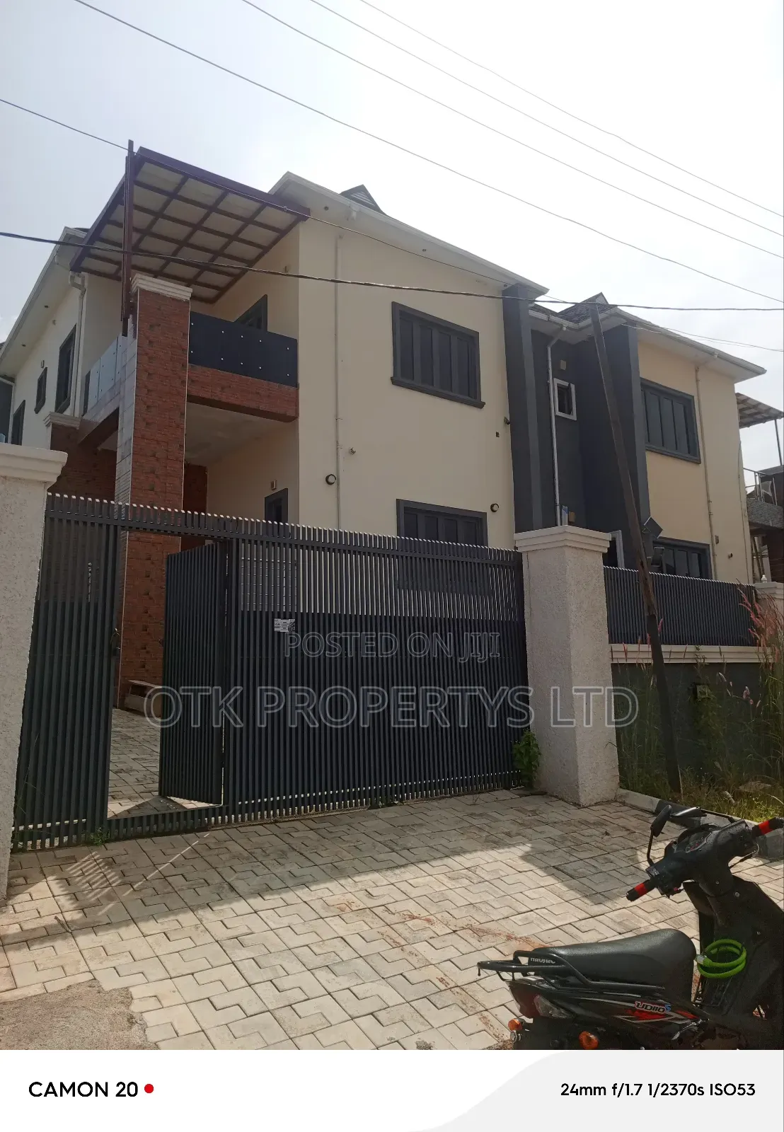 4bdrm Duplex in Dantata Estate, for sale
