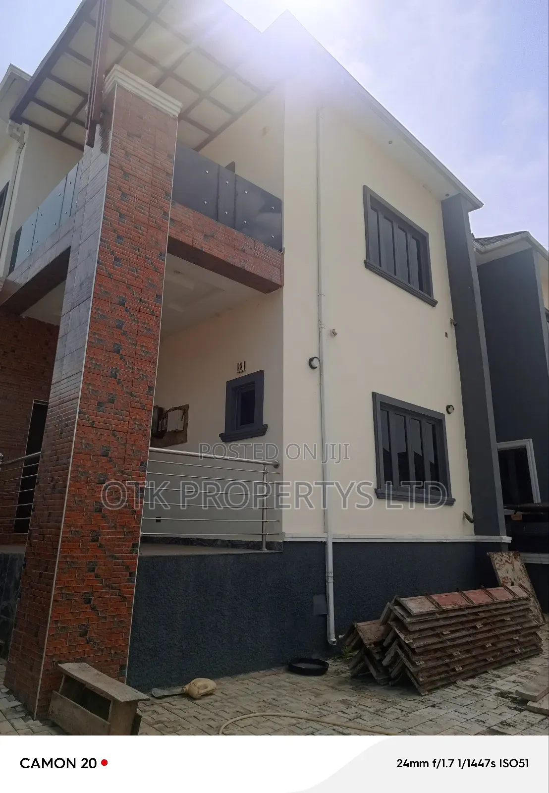 4bdrm Duplex in Dantata Estate, for sale