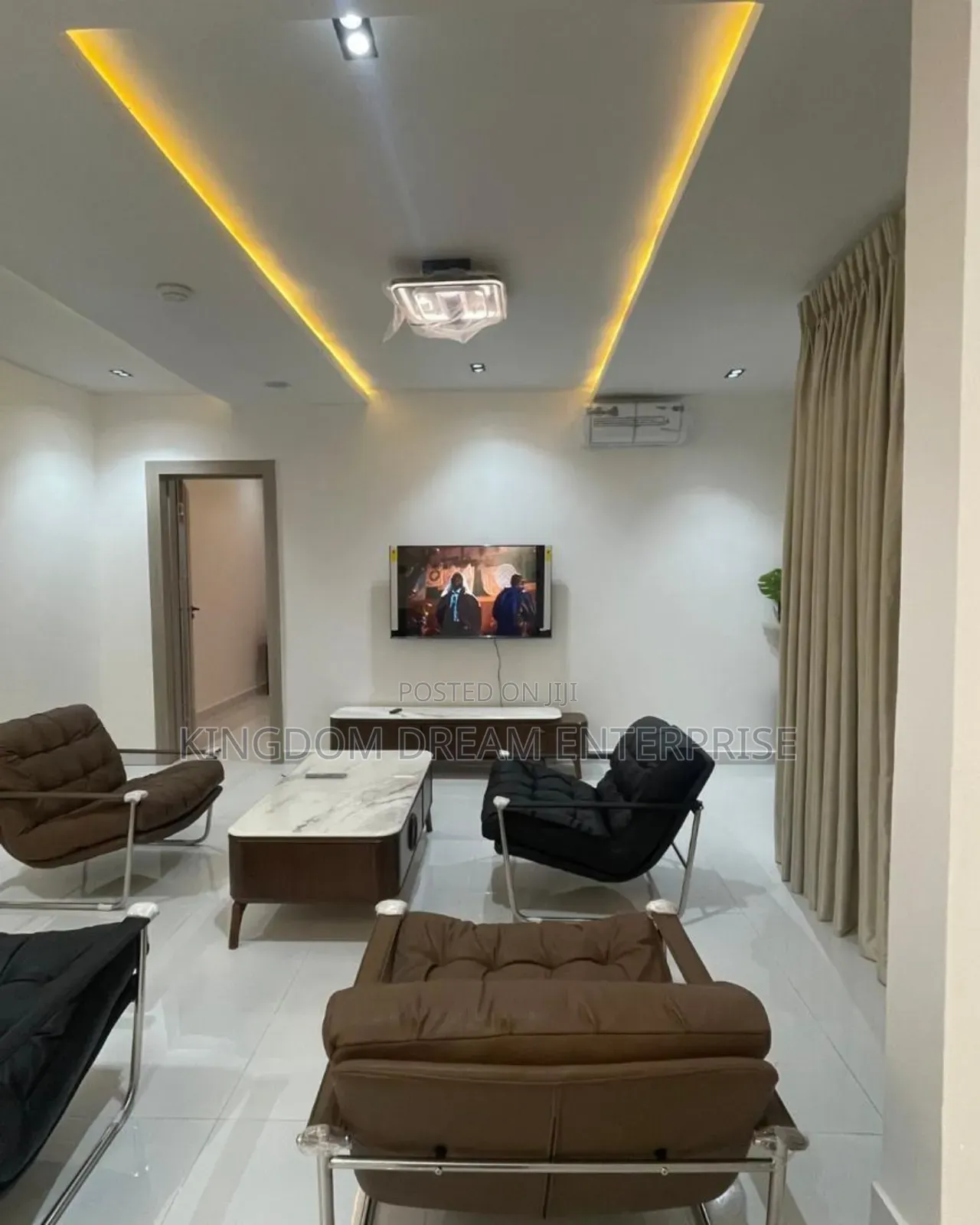 Furnished 2bdrm Apartment in Lekki Phase 1 for sale