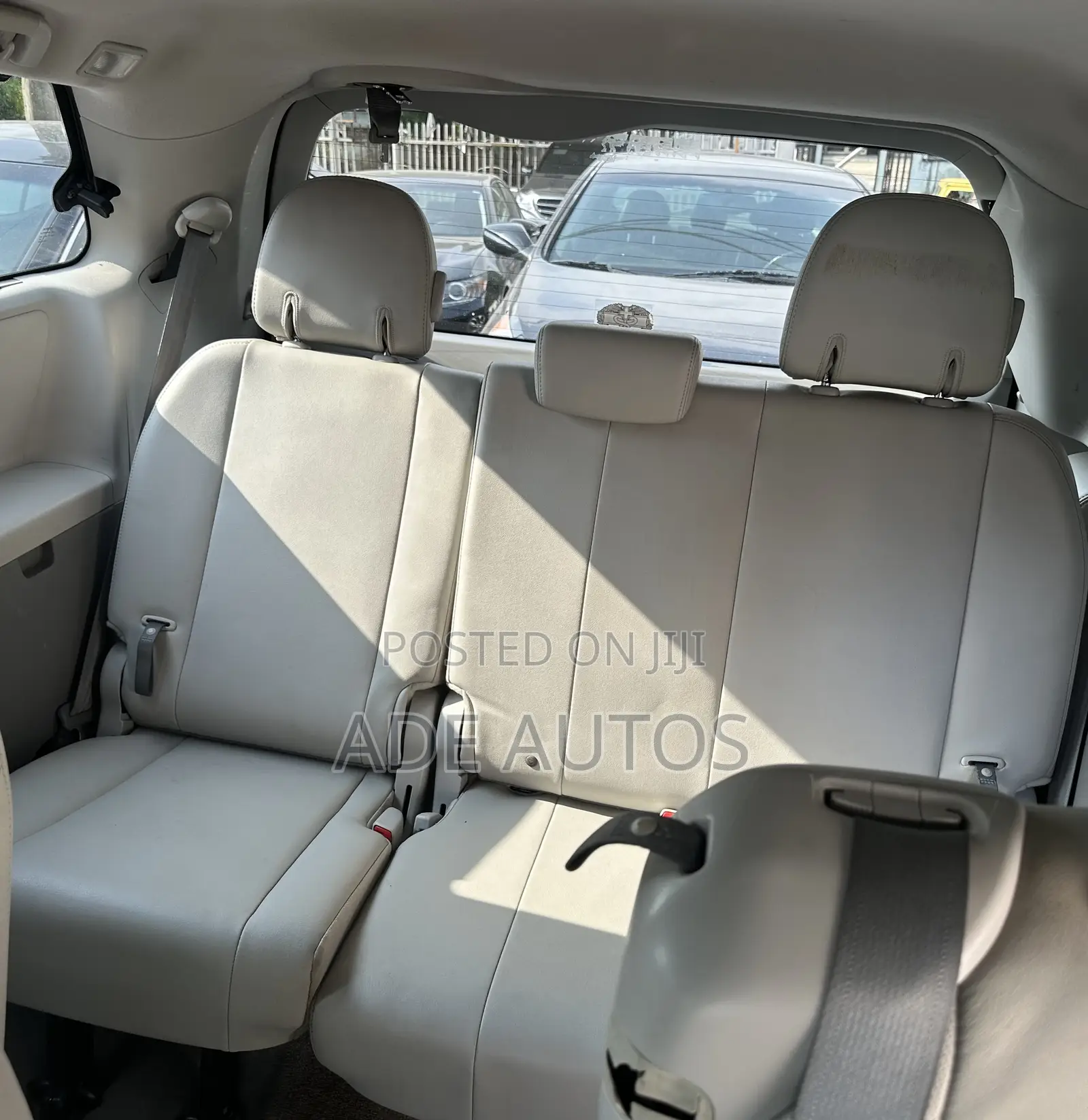 Toyota Sienna XLE AWD 7-Passenger 2013 Gray
