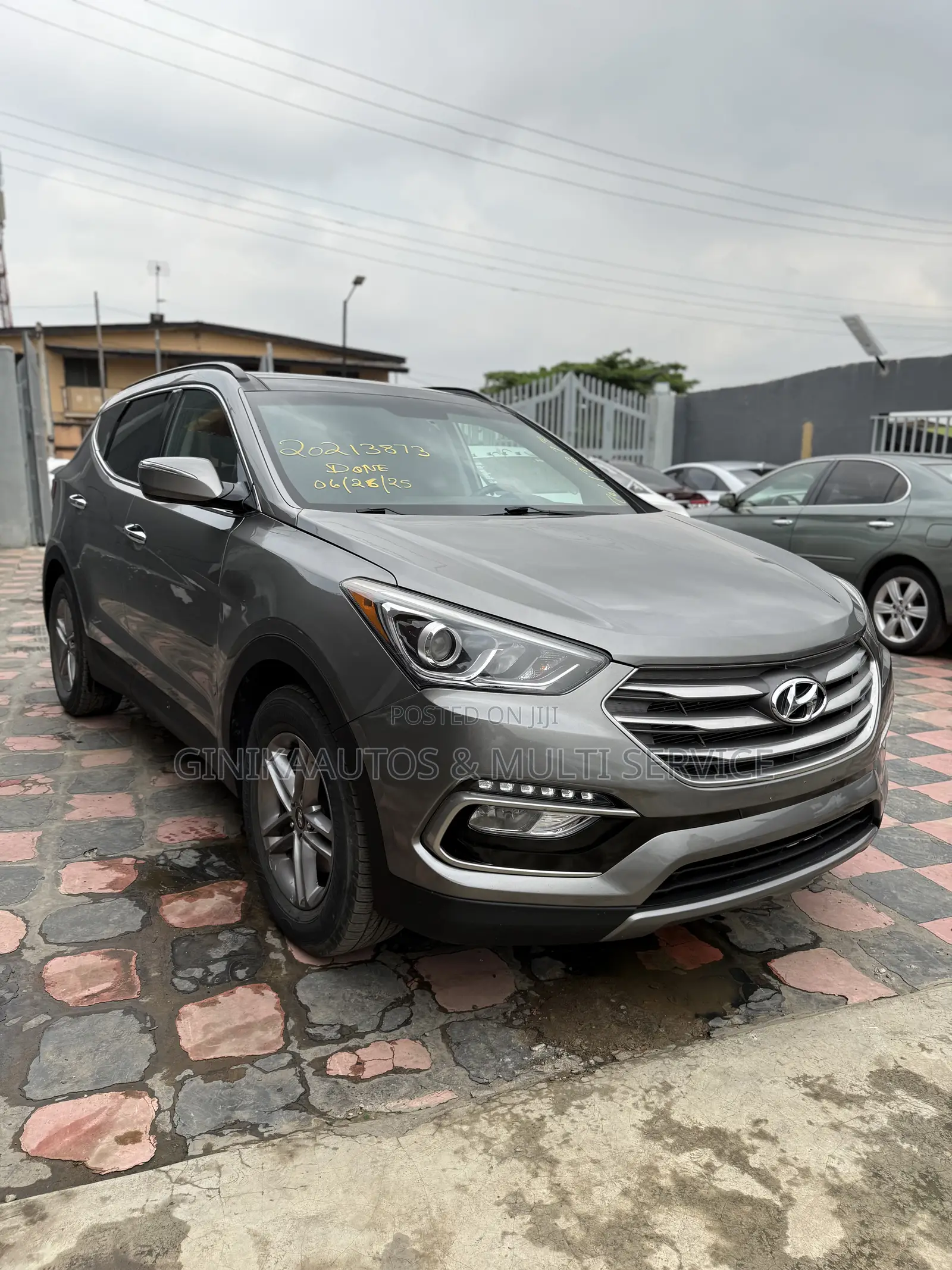Hyundai Santa Fe SE AWD 2016 Gray