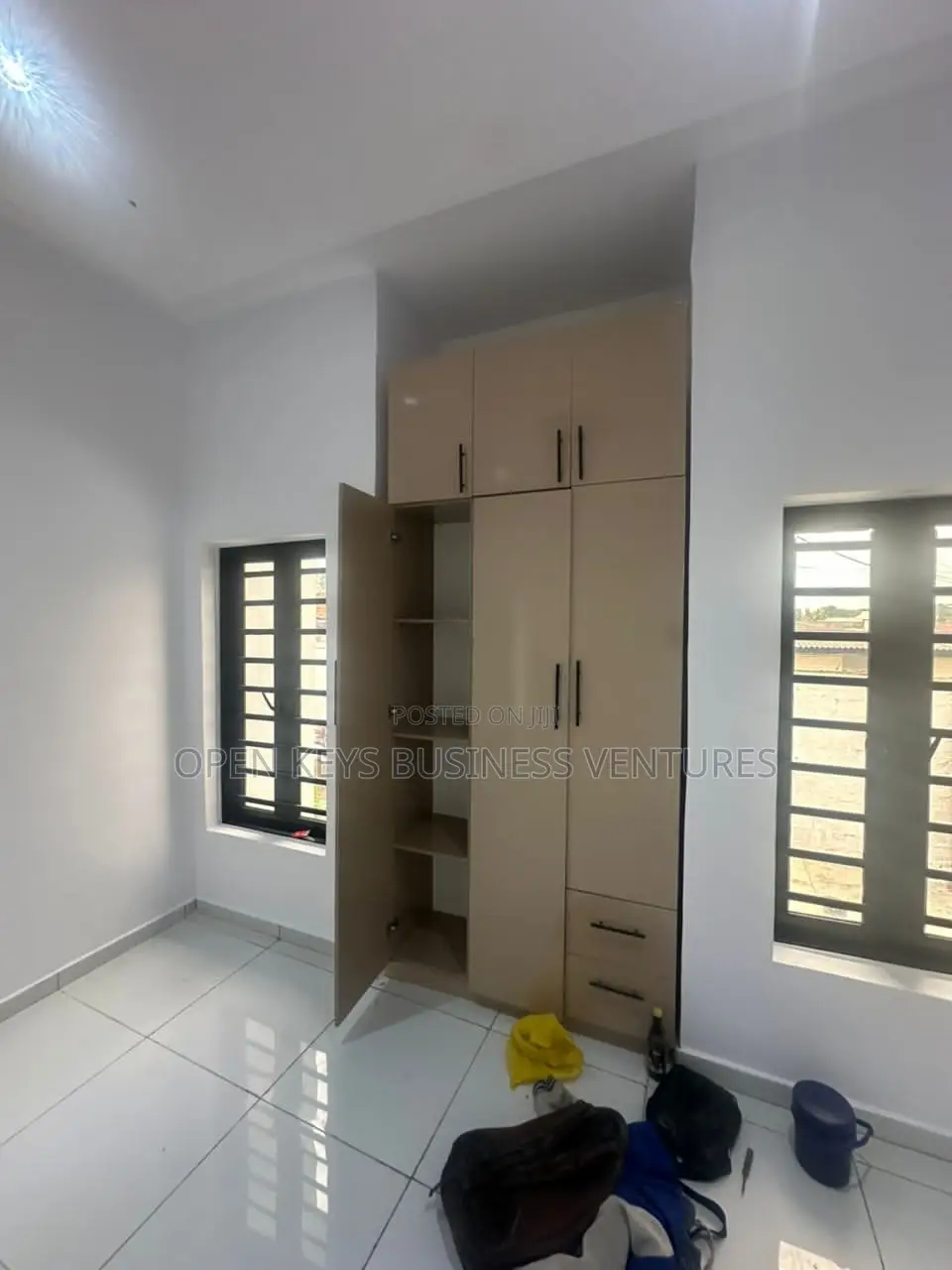 Furnished 4bdrm Bungalow in Carlton Gate, Akobo for sale